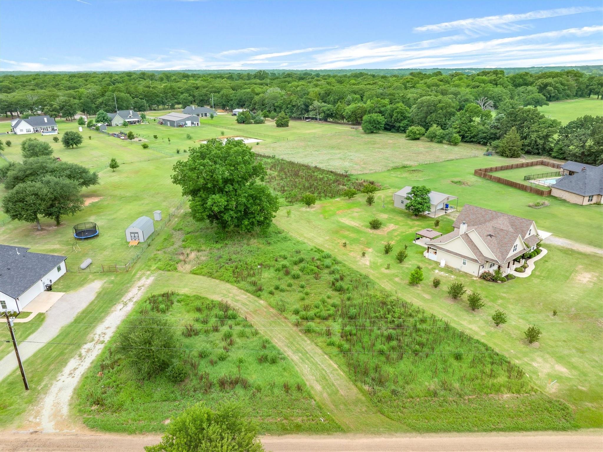 main property photo 8