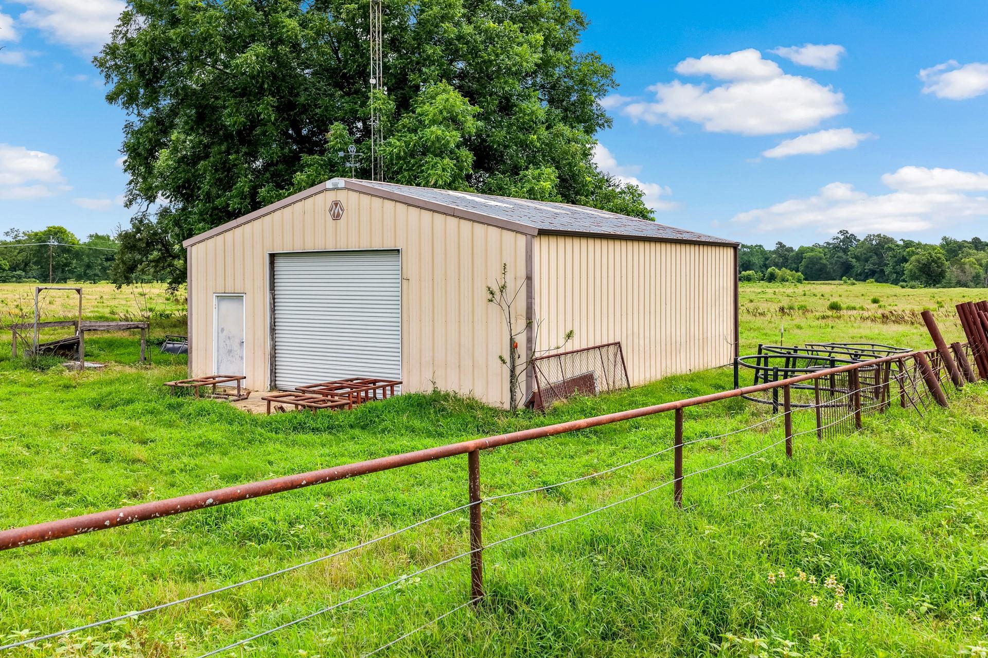 main property photo 6