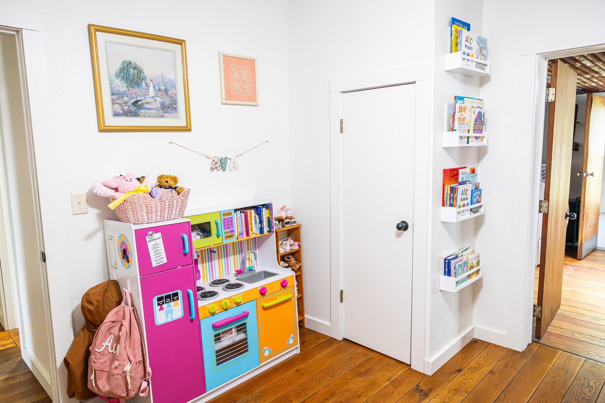 main property photo 14