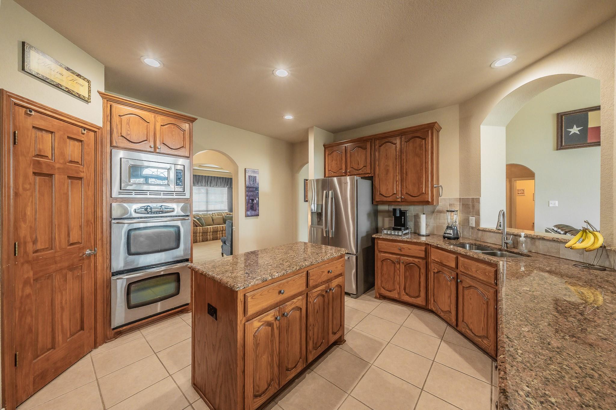 main property photo 6