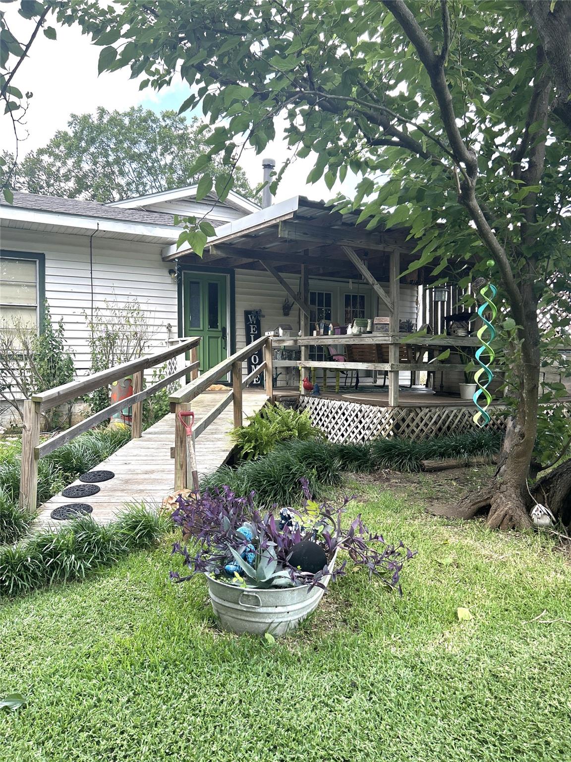 main property photo 14