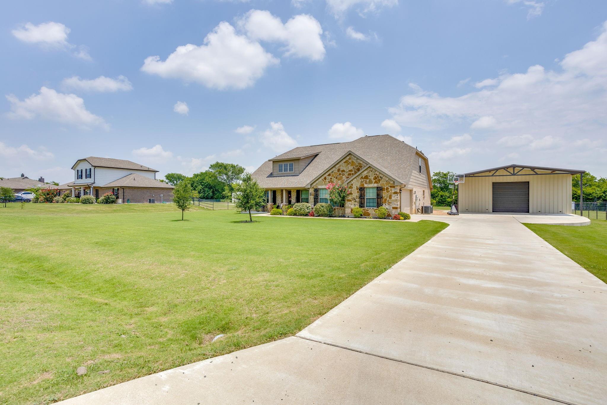 main property photo 2