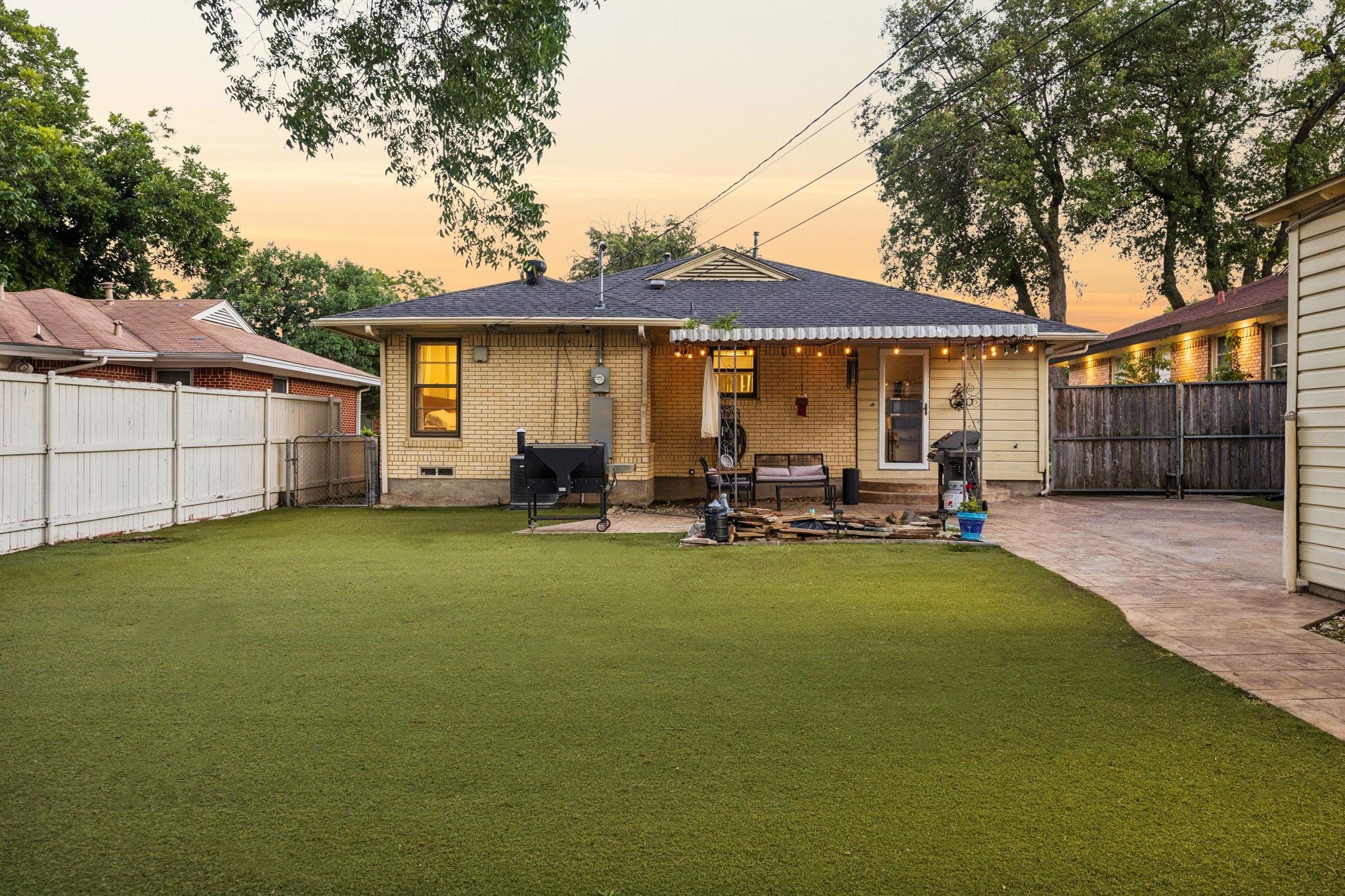 main property photo 20