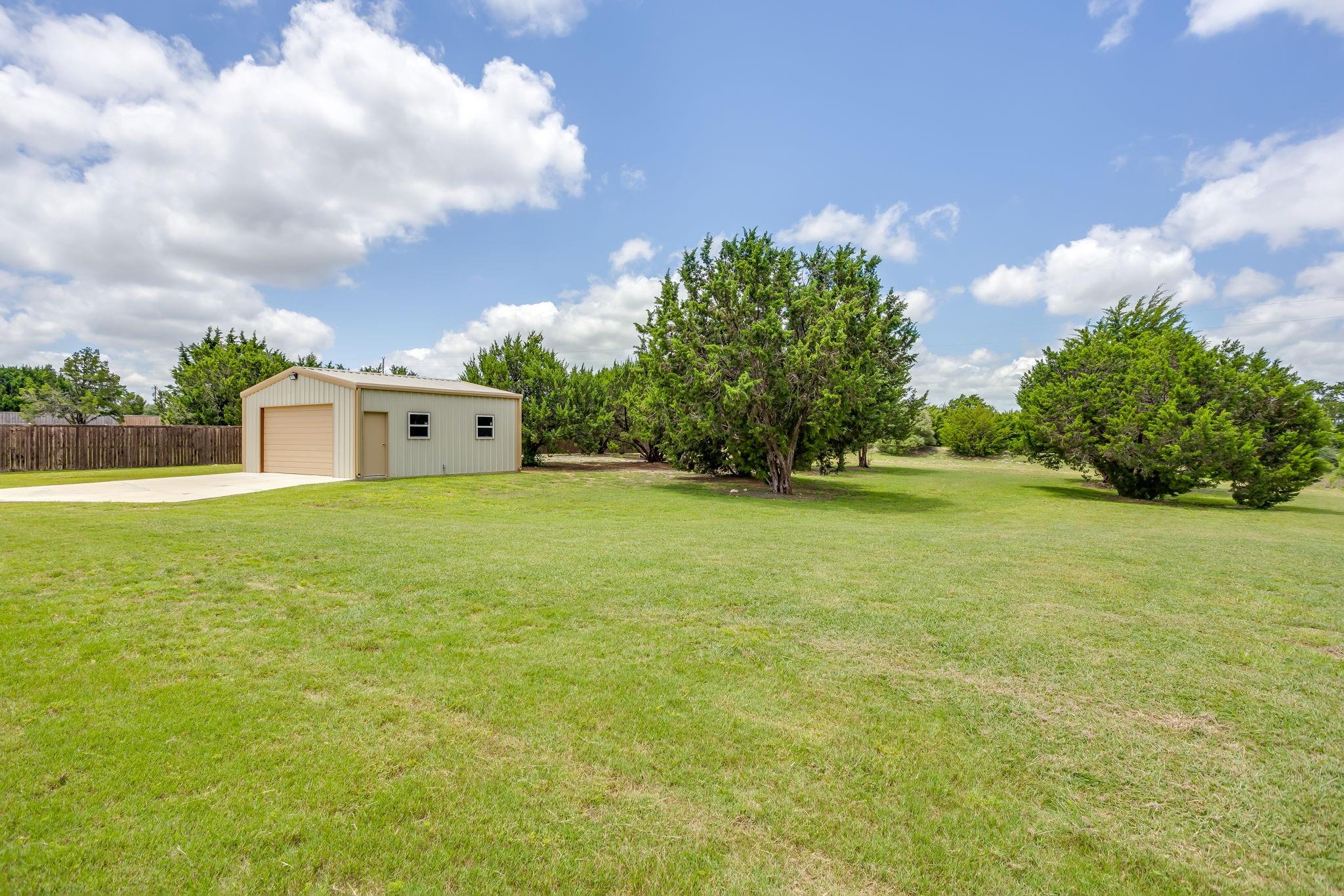 main property photo 27