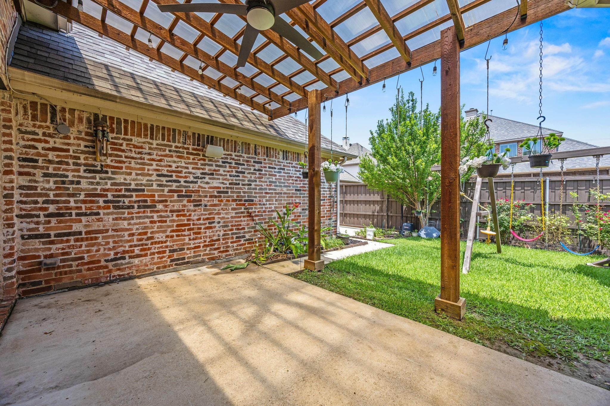 main property photo 36