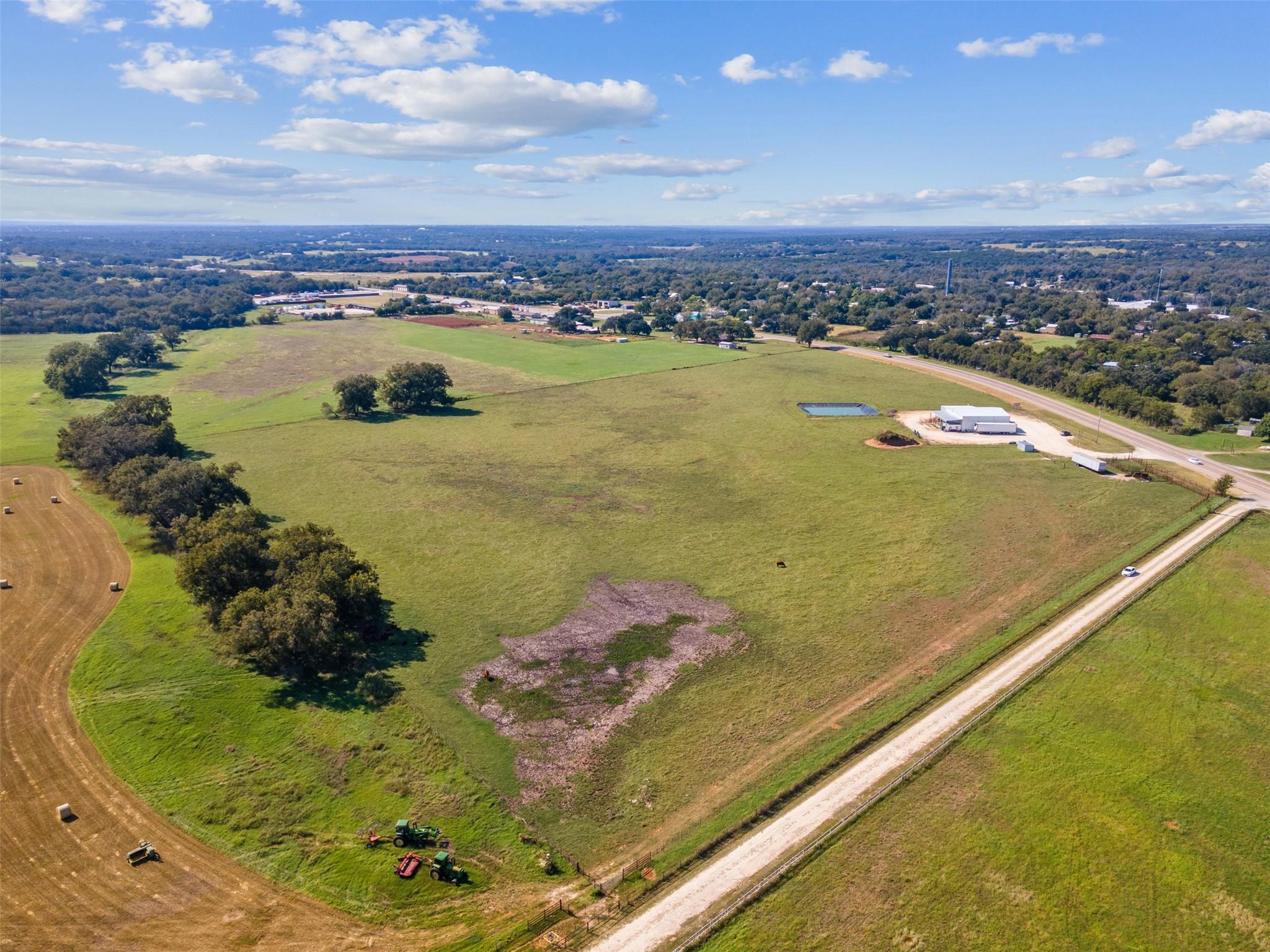 main property photo 14
