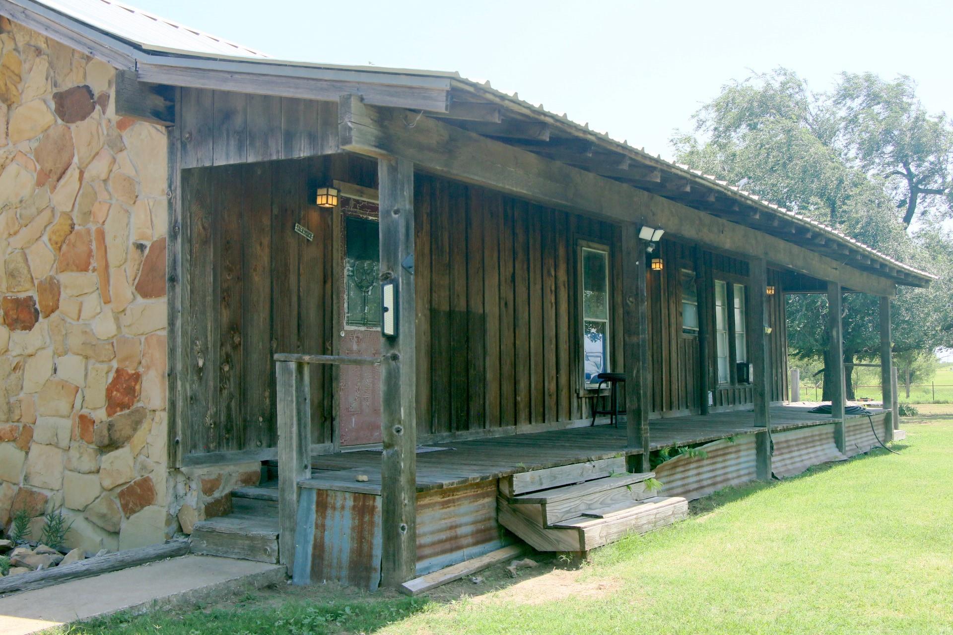 main property photo 16