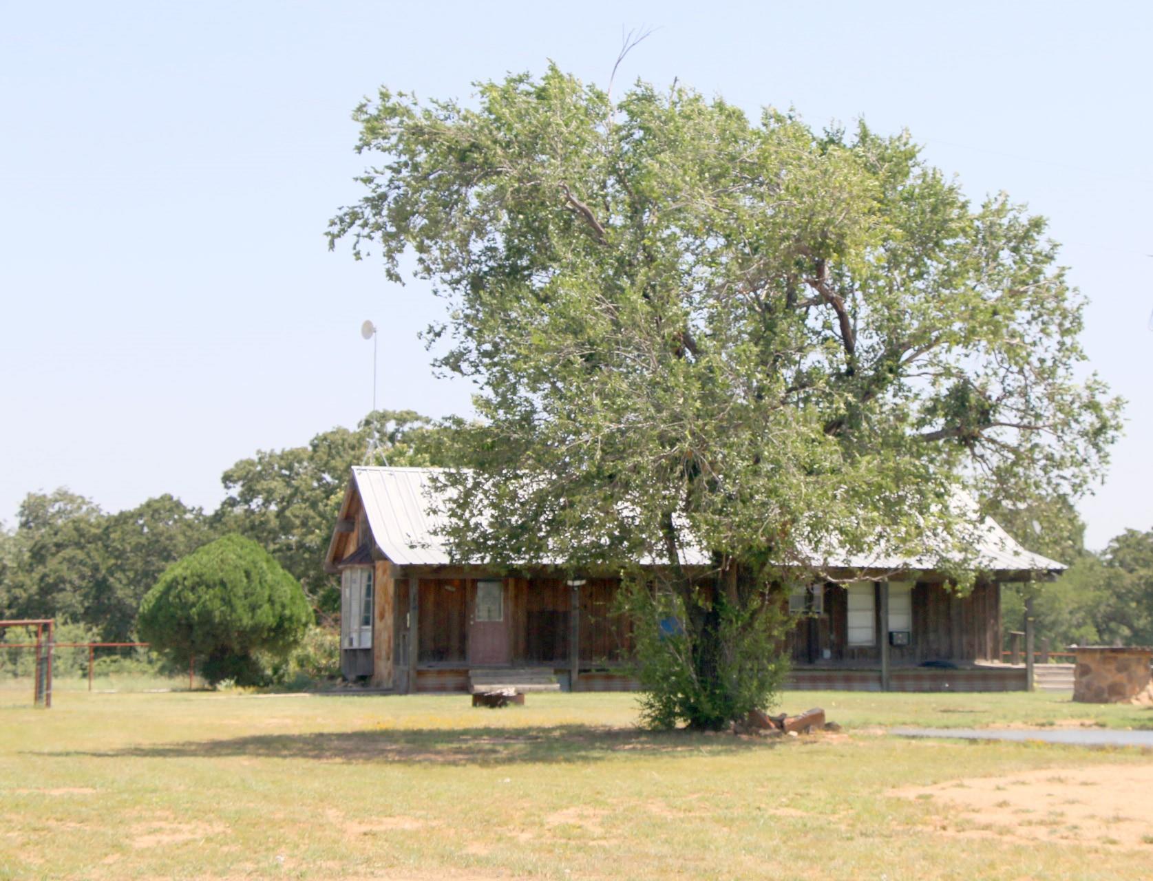 main property photo 35