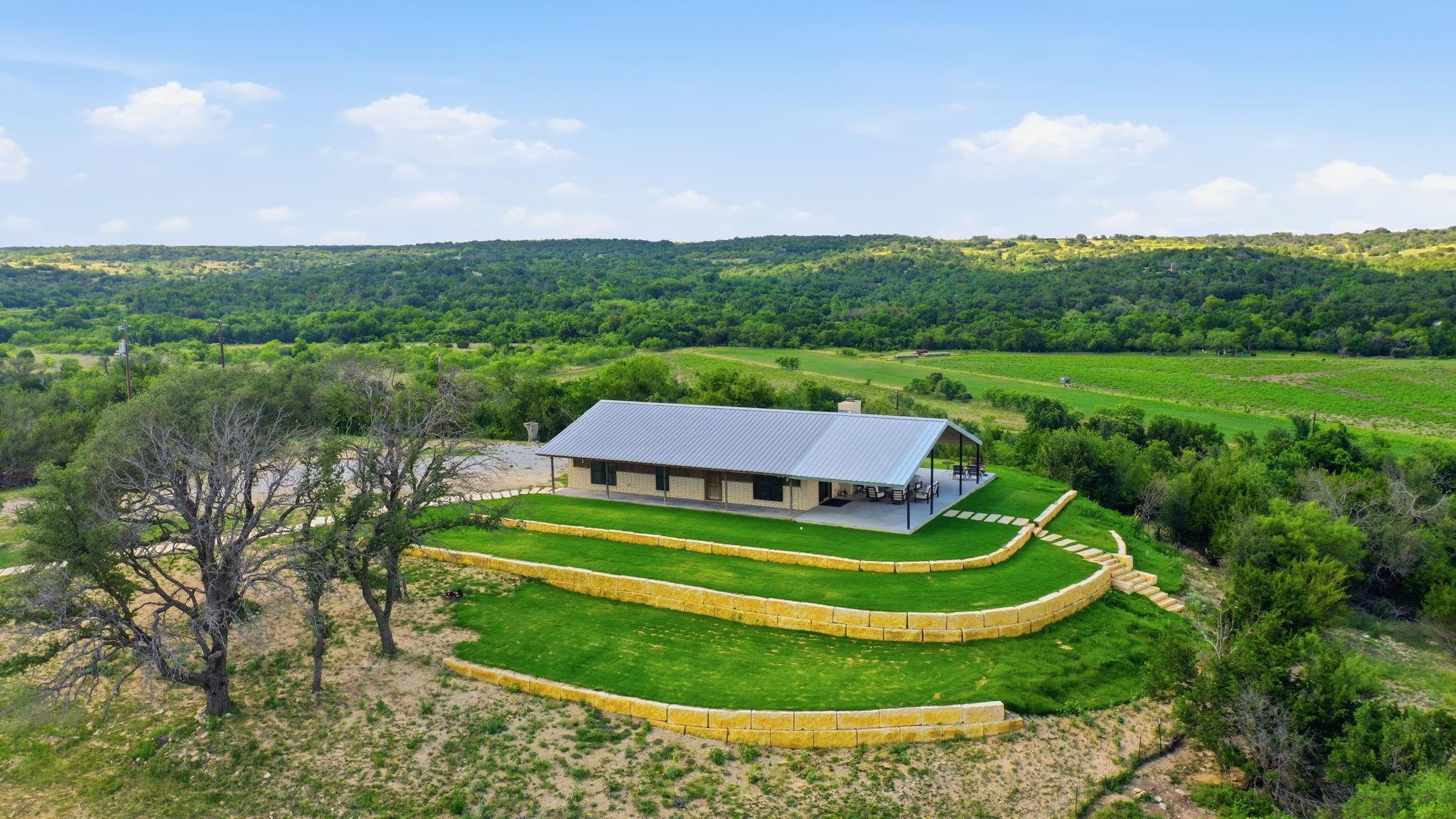 main property photo 26