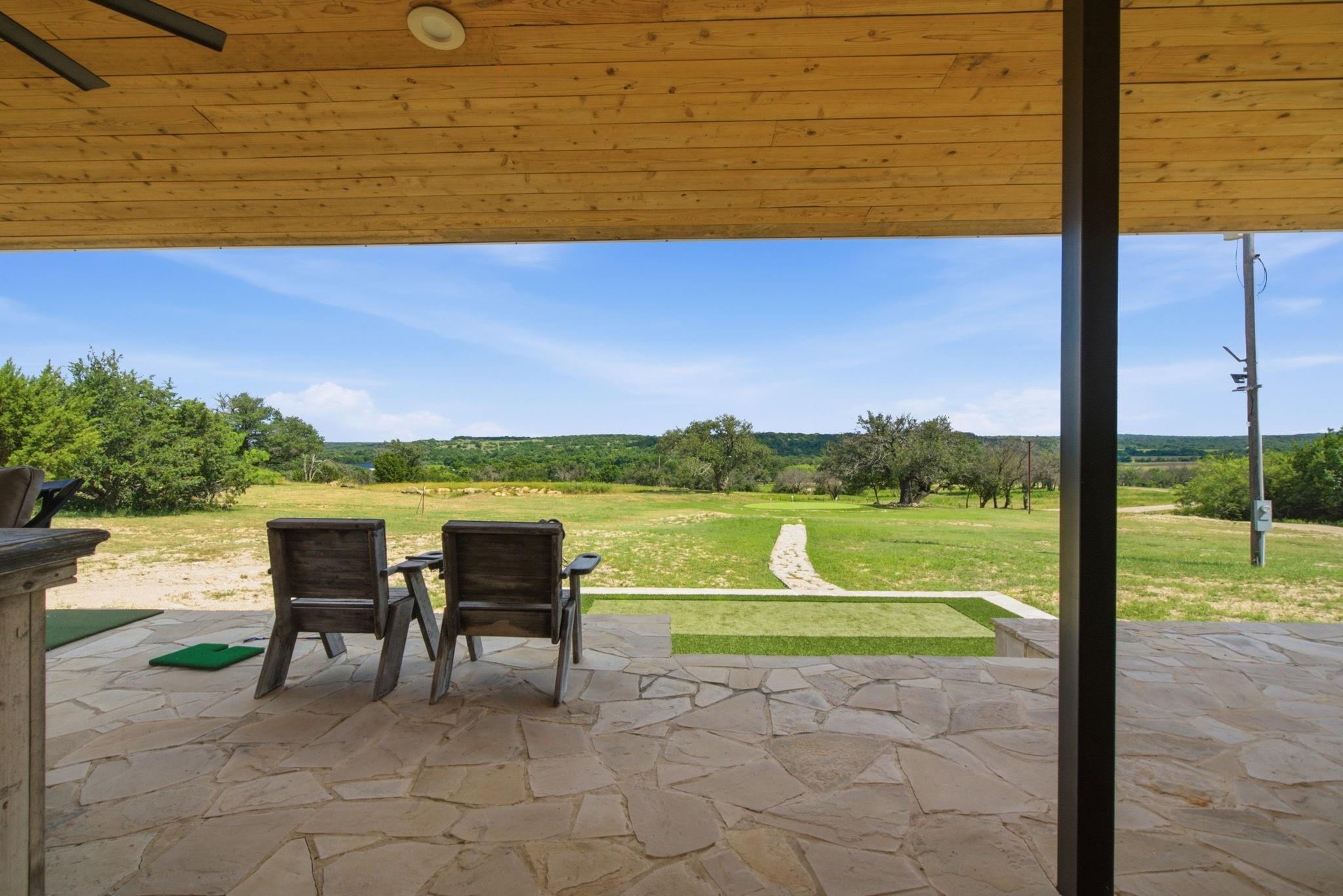 main property photo 9