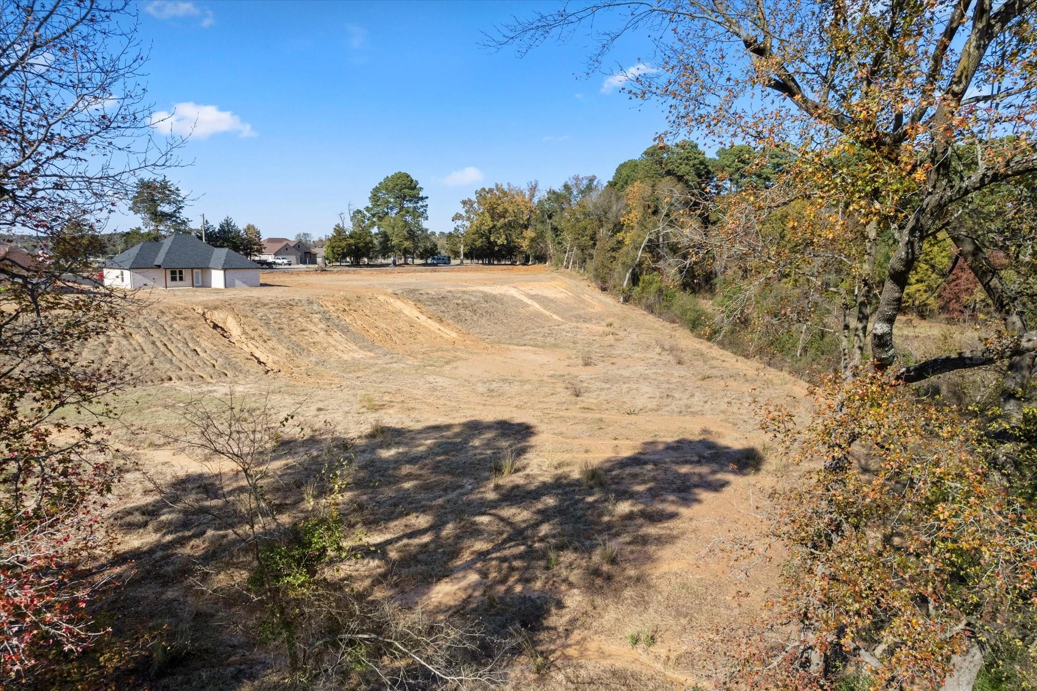 main property photo 15
