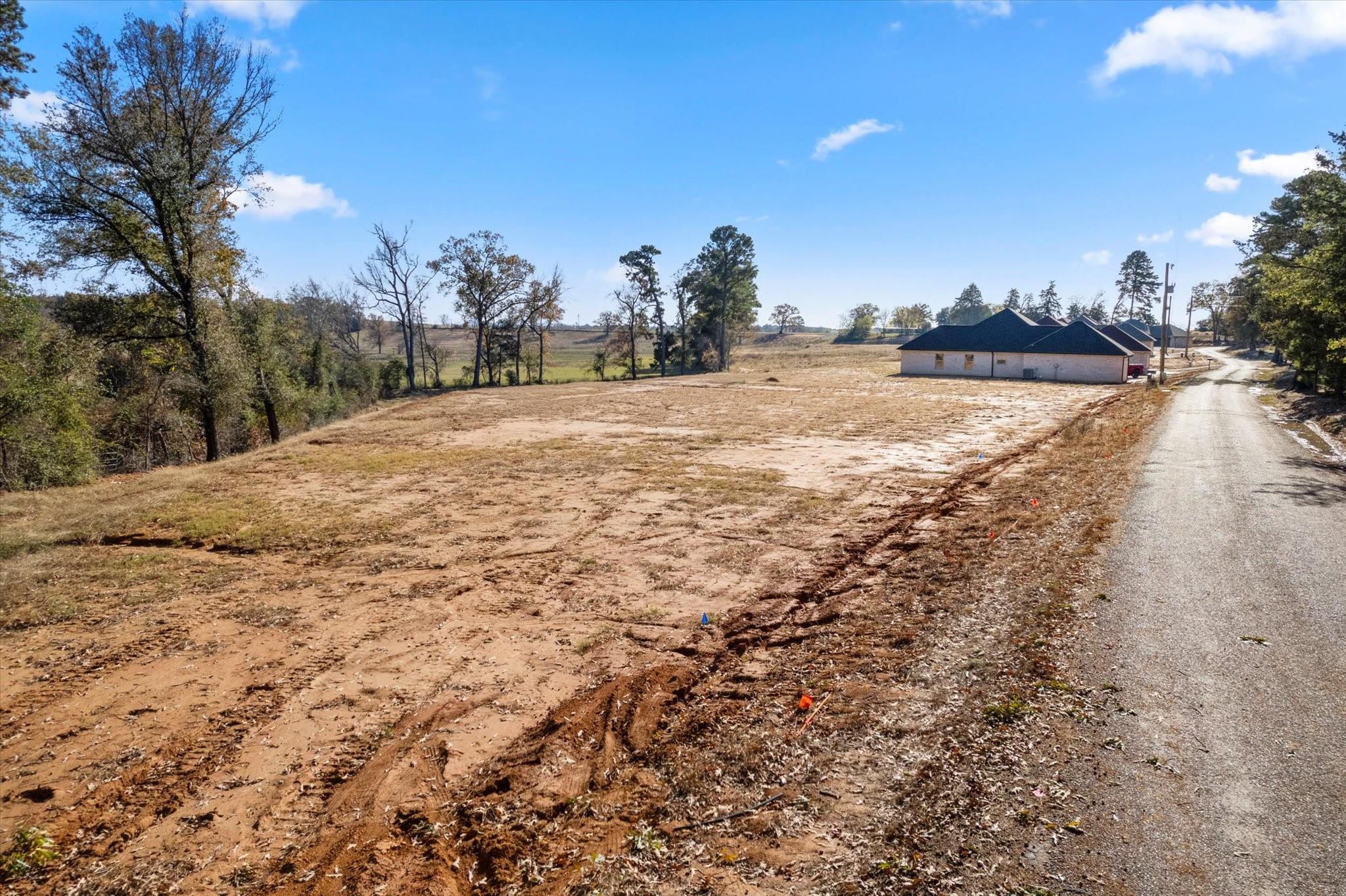 main property photo 13