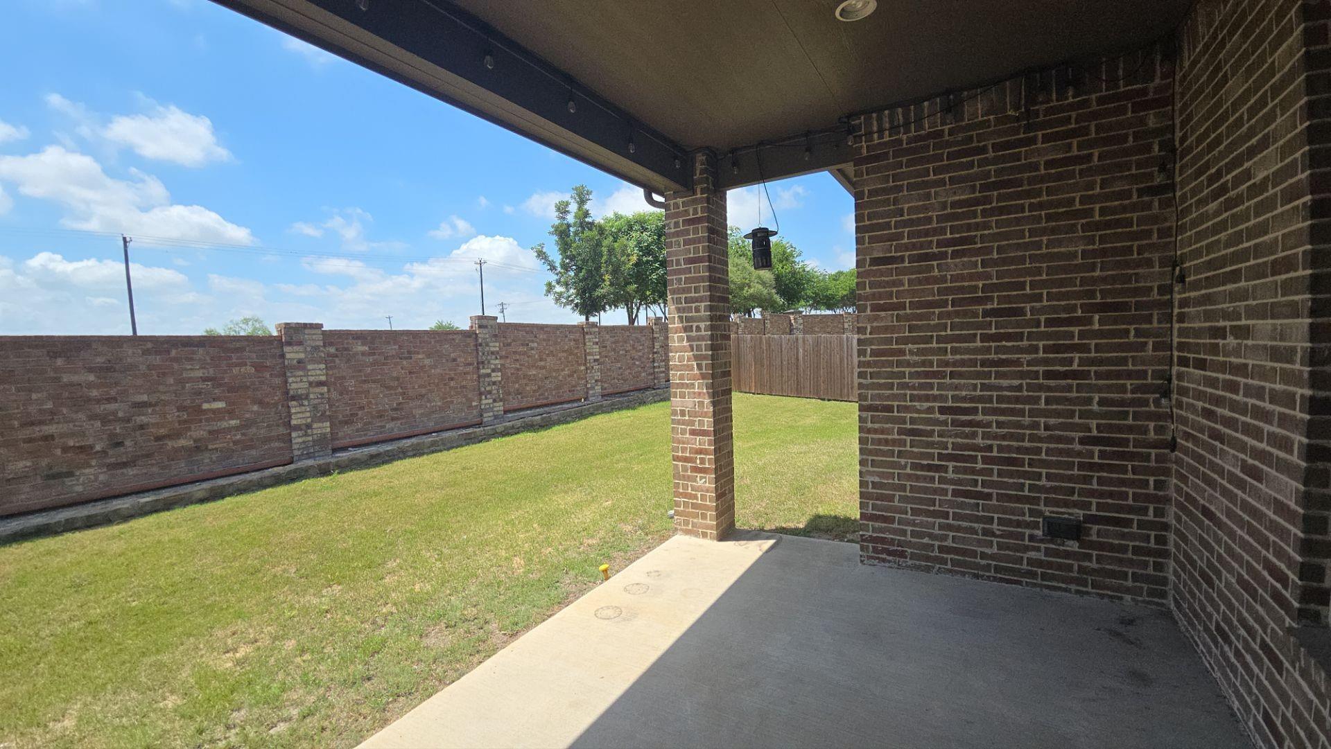 main property photo 20