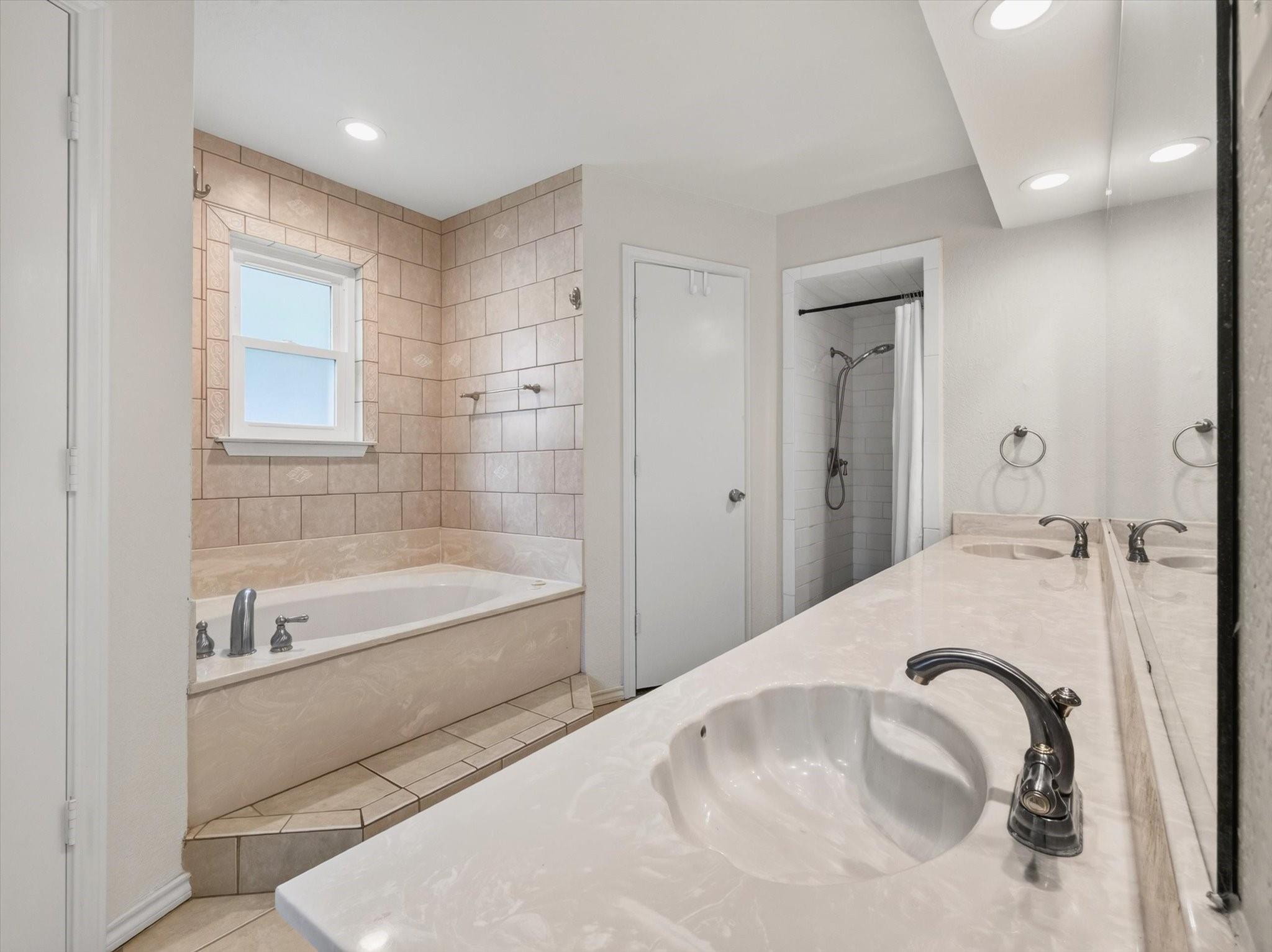 property viewer photo 19