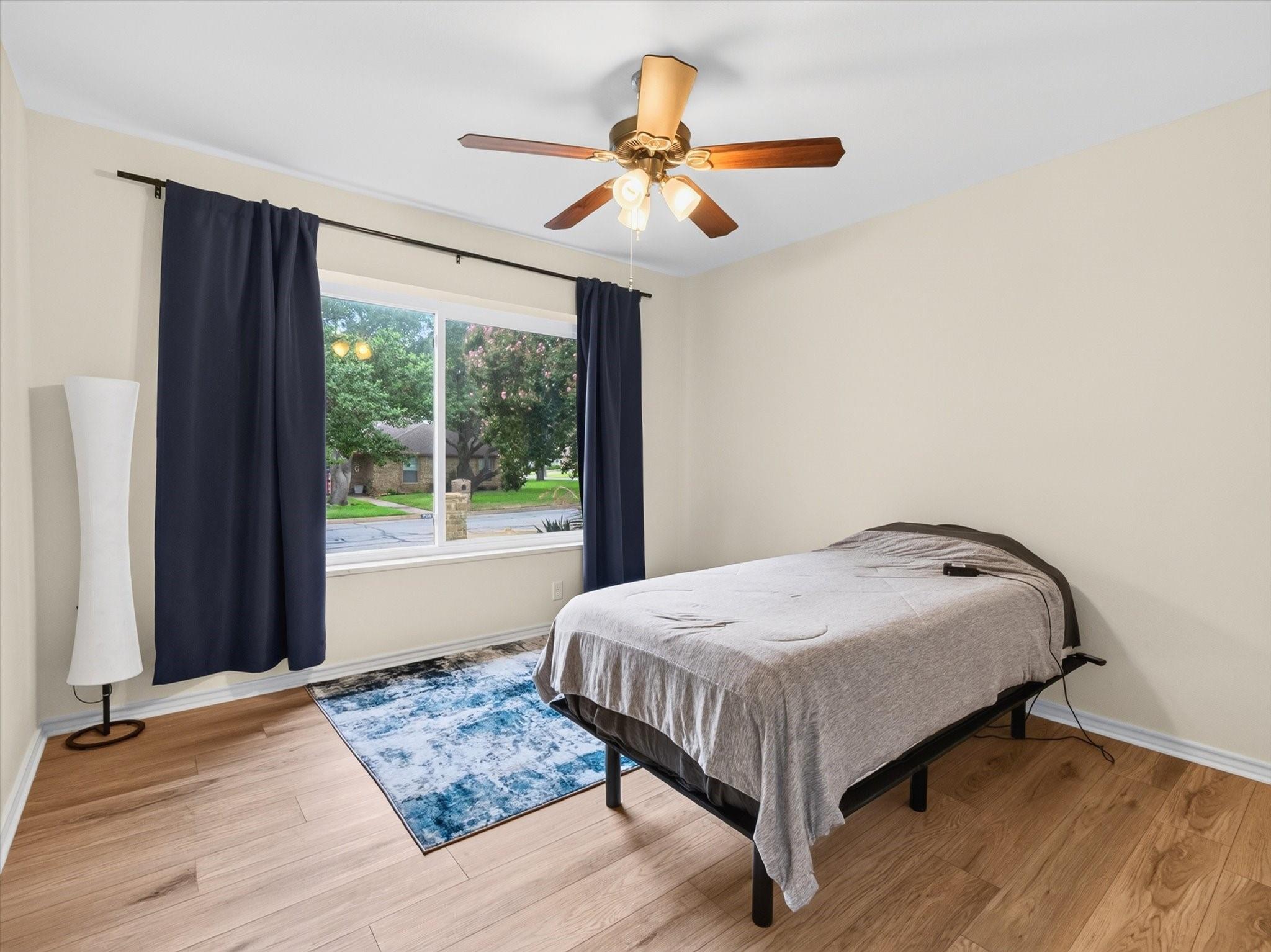 property viewer photo 26