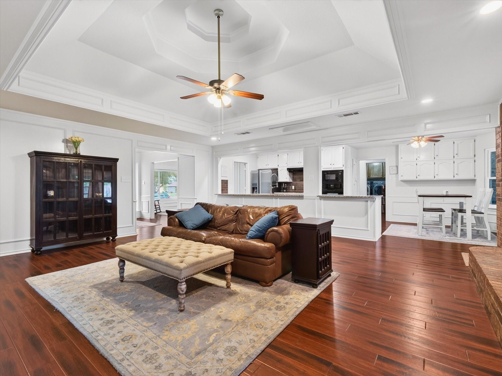 property viewer photo 9