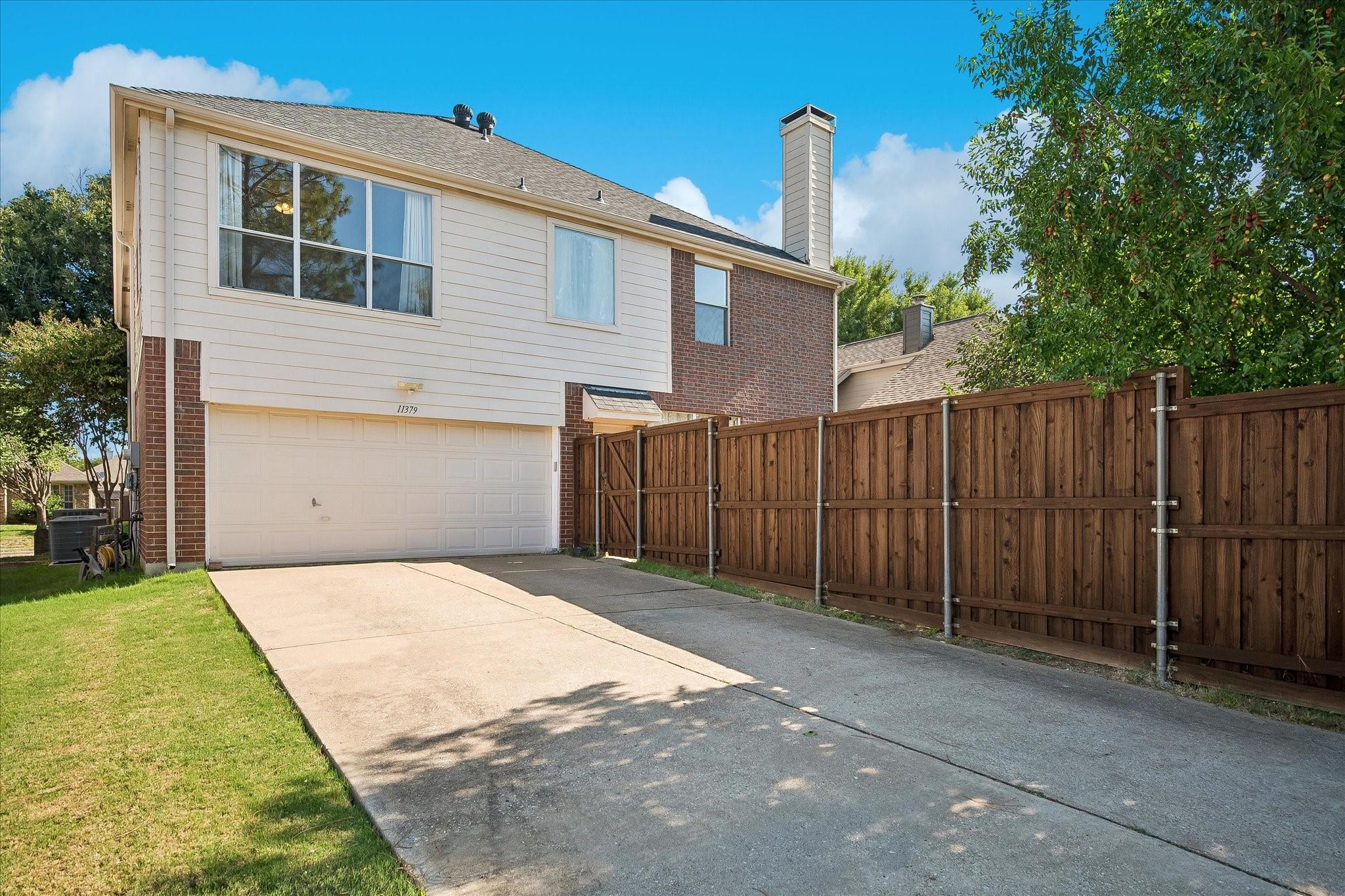main property photo 28
