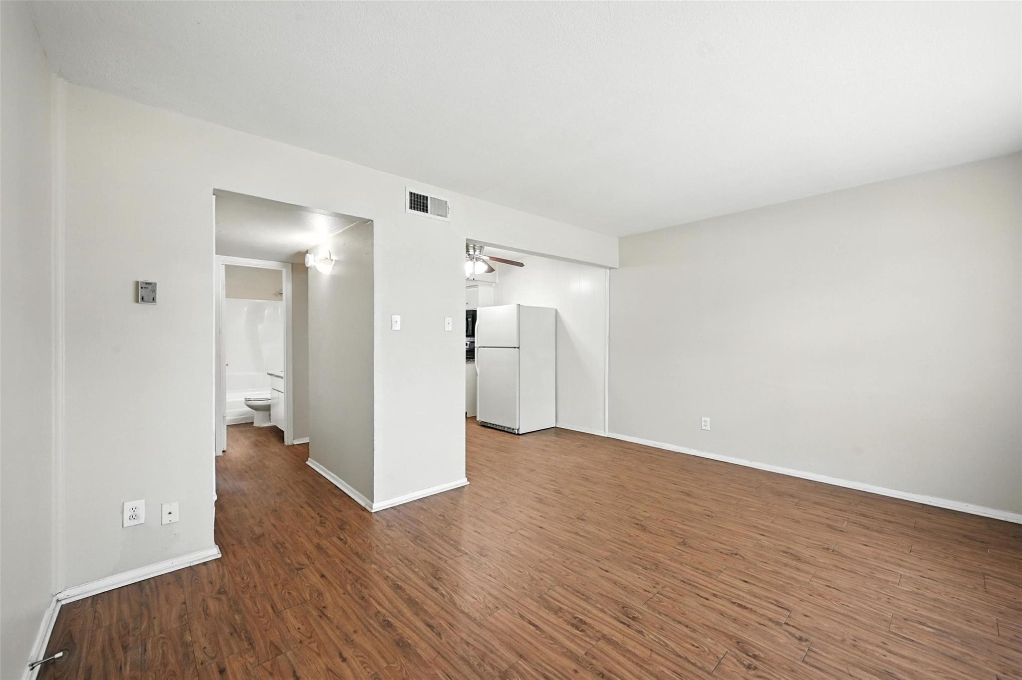 property viewer photo 8