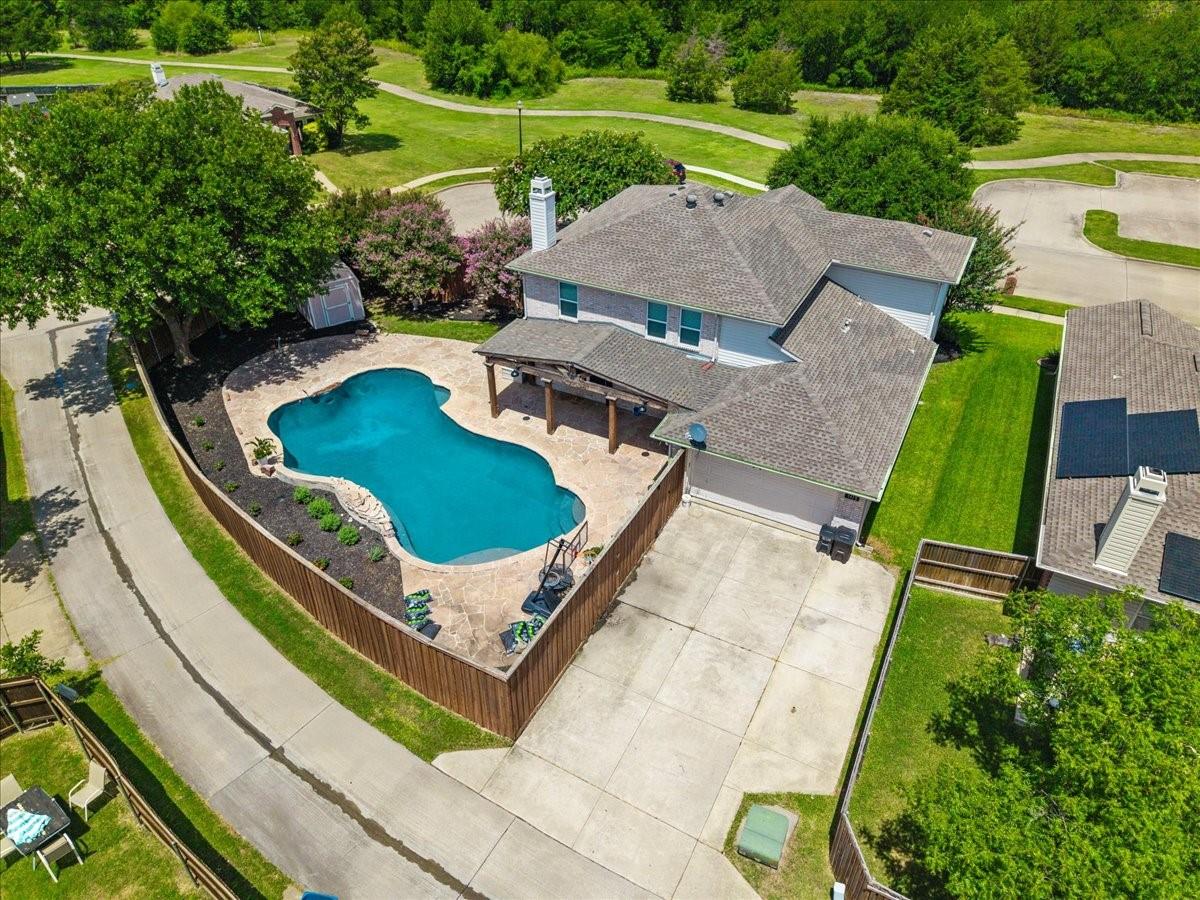 main property photo 33