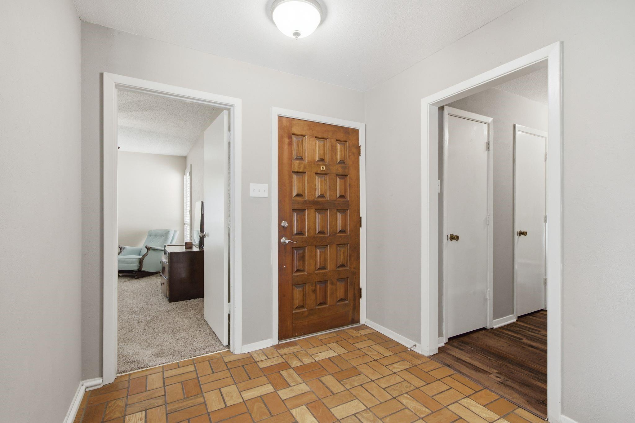property viewer photo 2