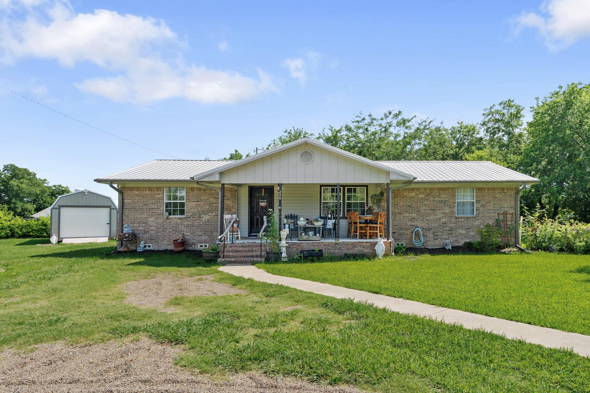 main property photo 24