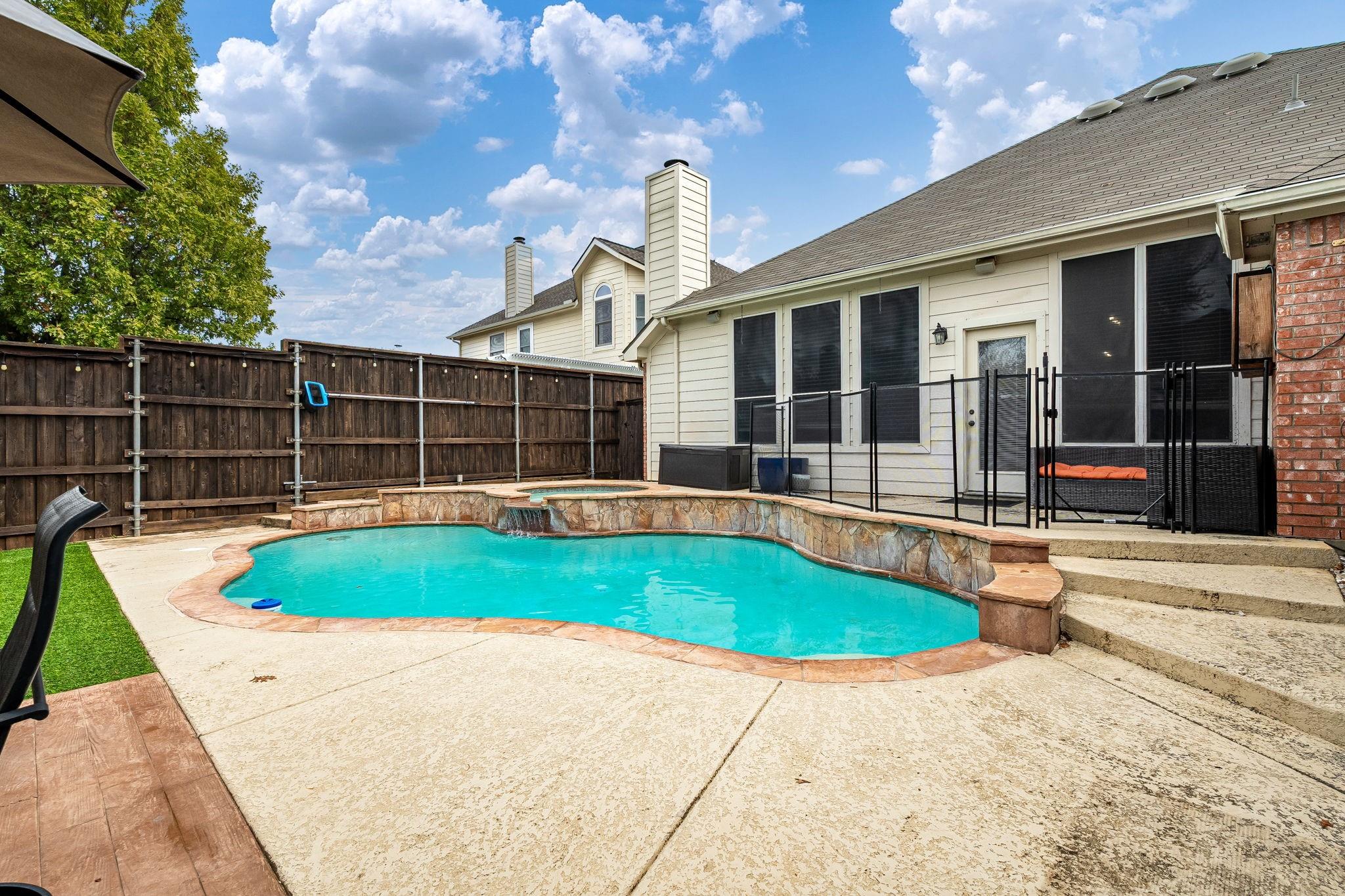 main property photo 25