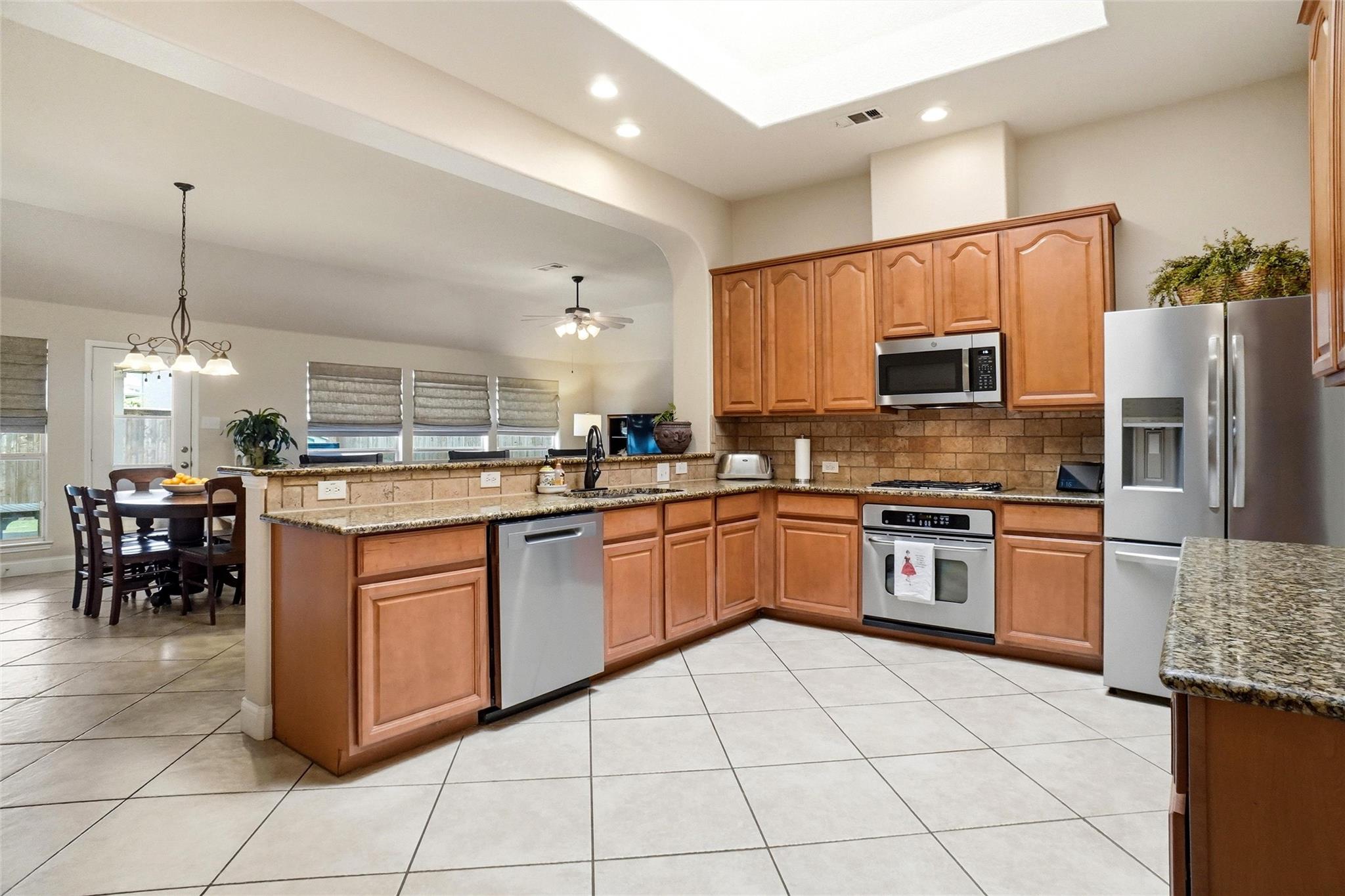 main property photo 9