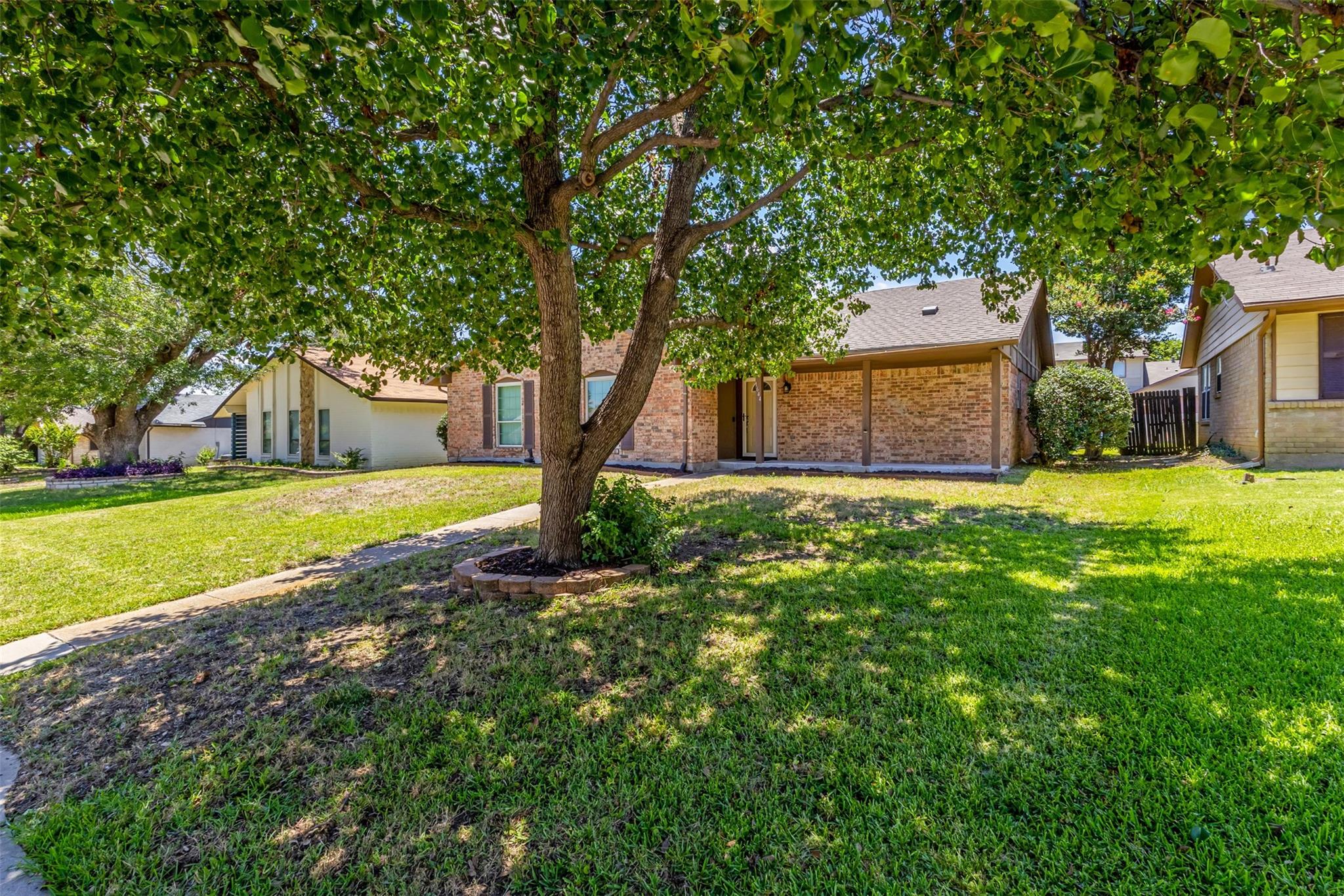 main property photo 37