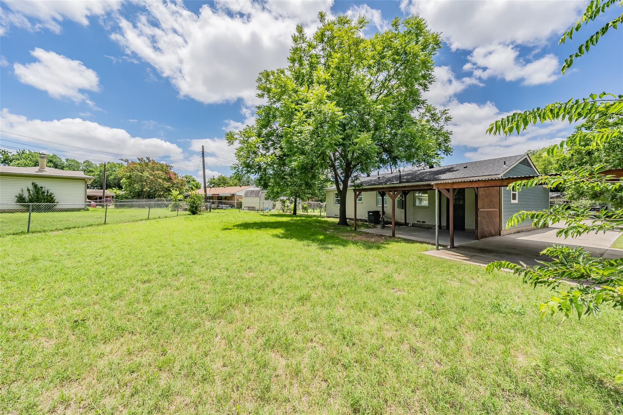 main property photo 37