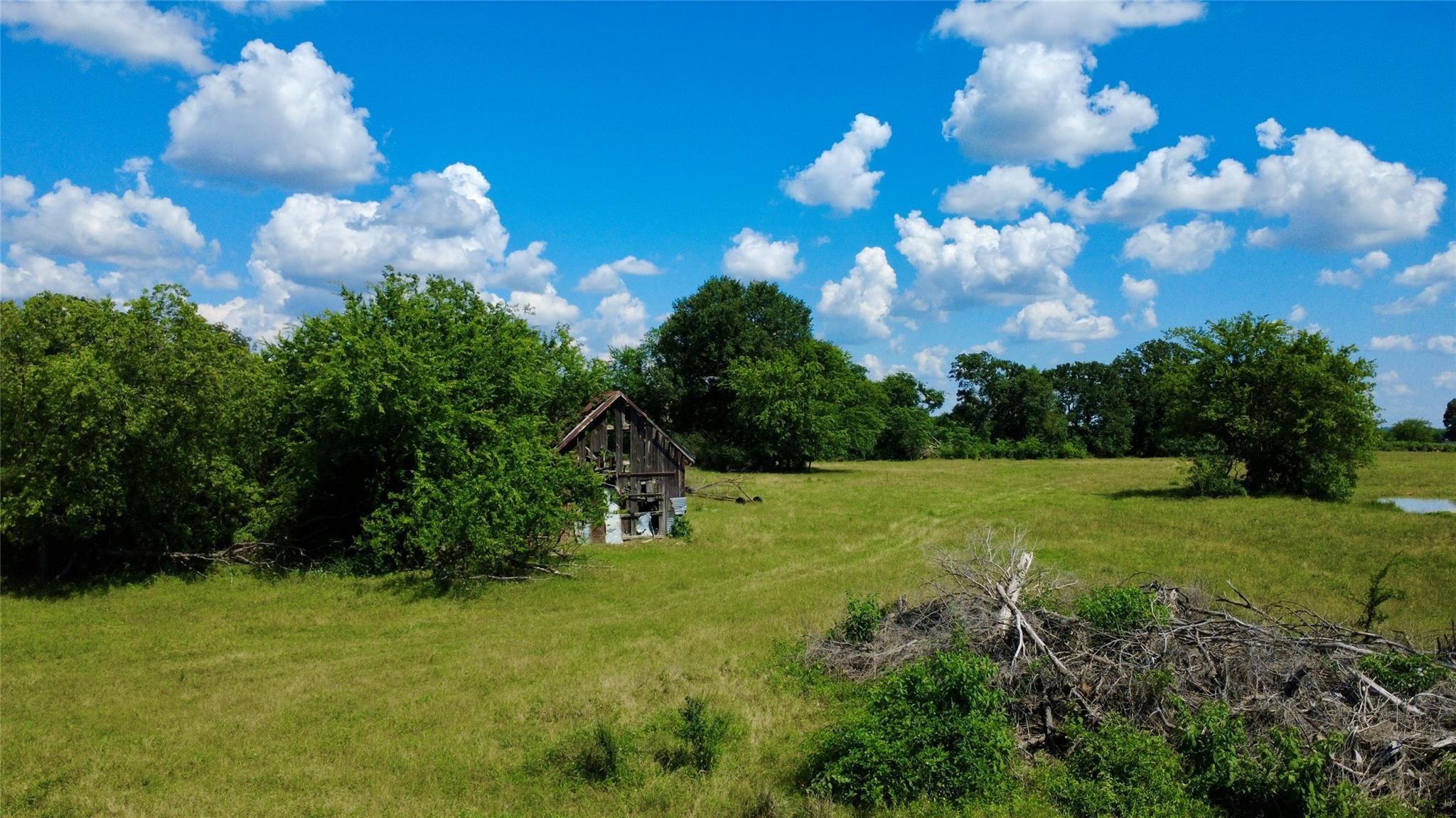 main property photo 11