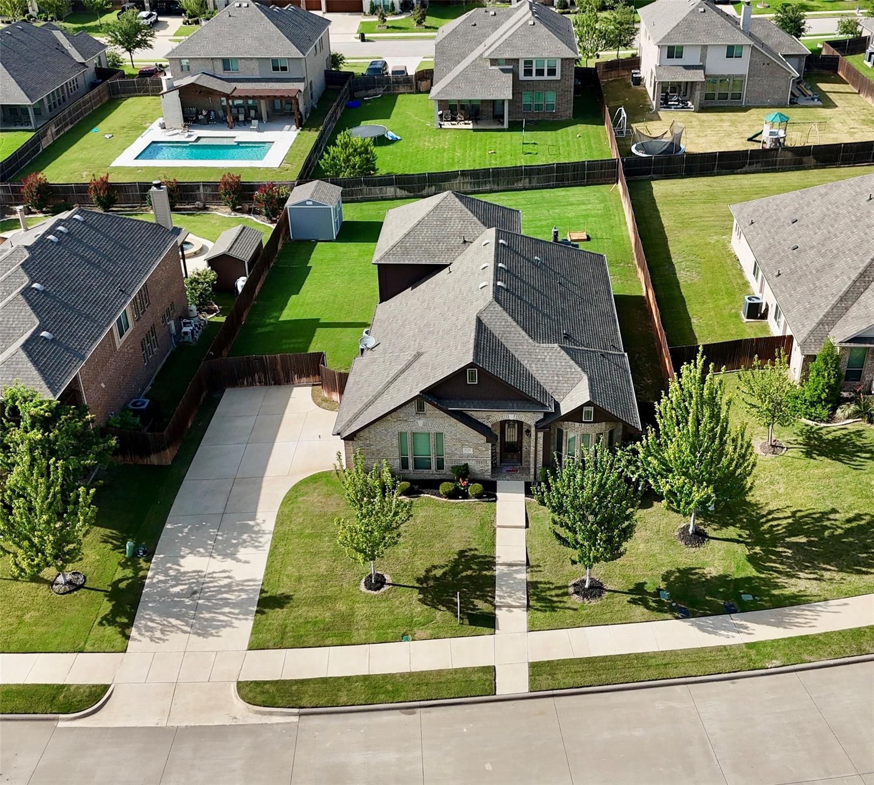 main property photo 36