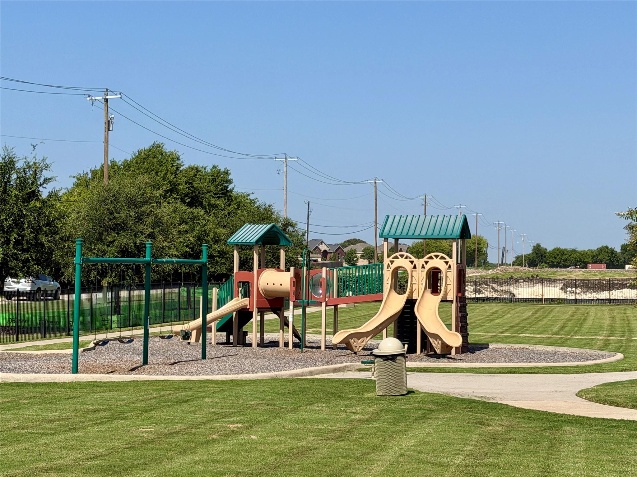 main property photo 38