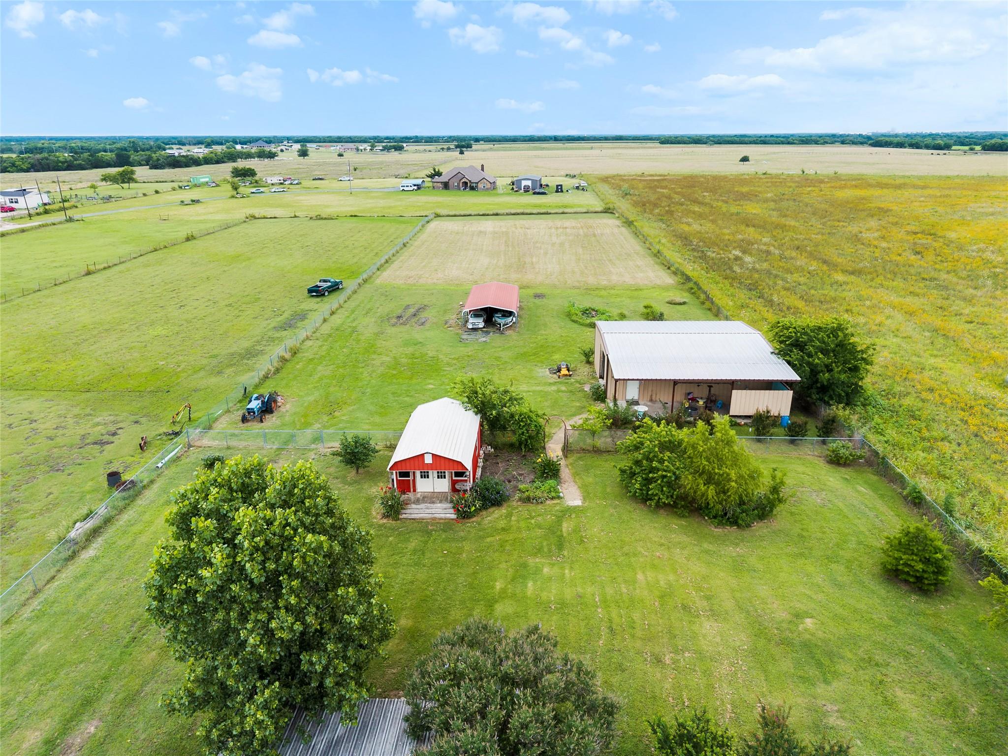 main property photo 15