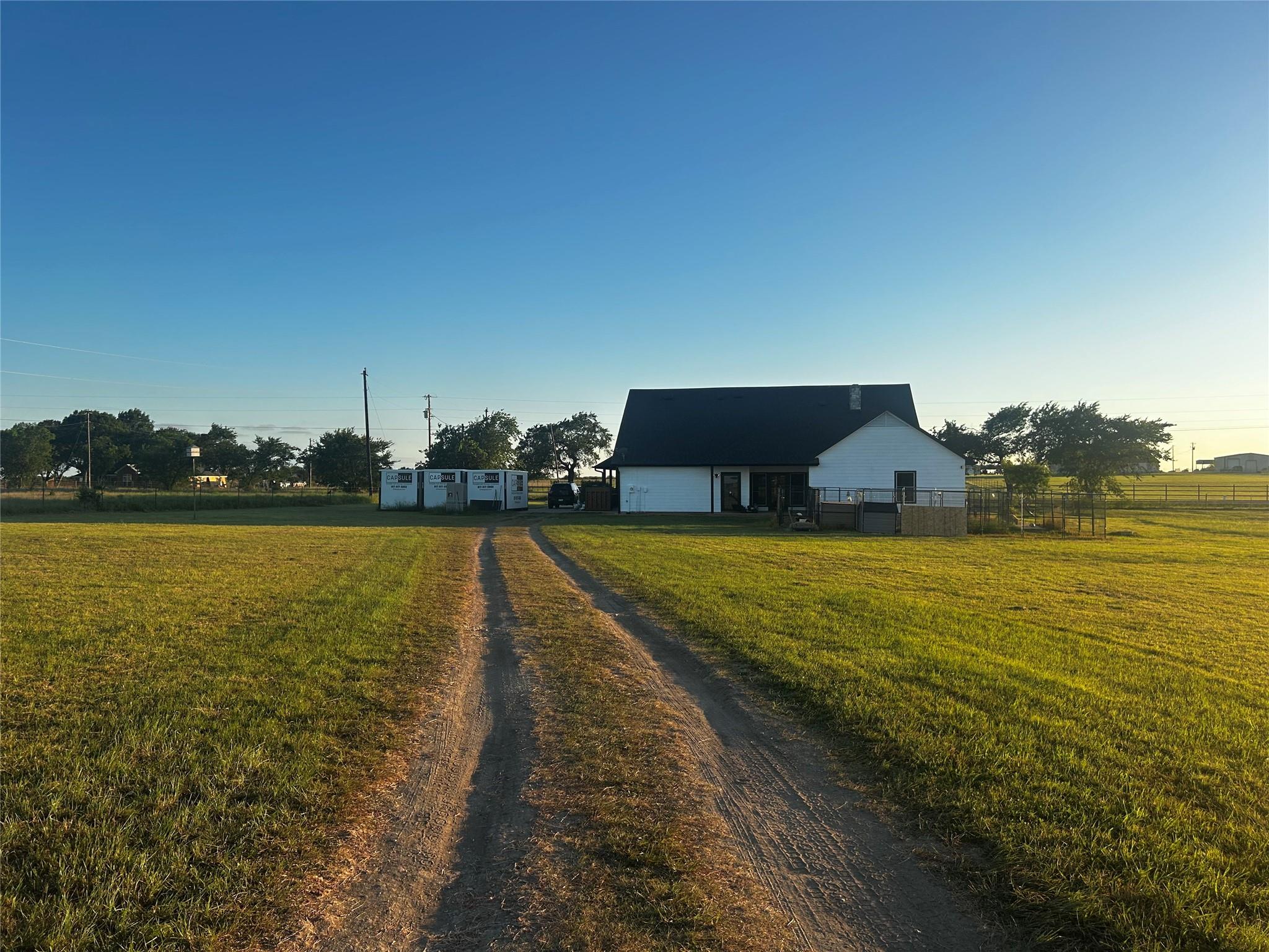 main property photo 19