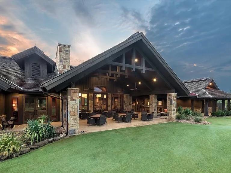 main property photo 5