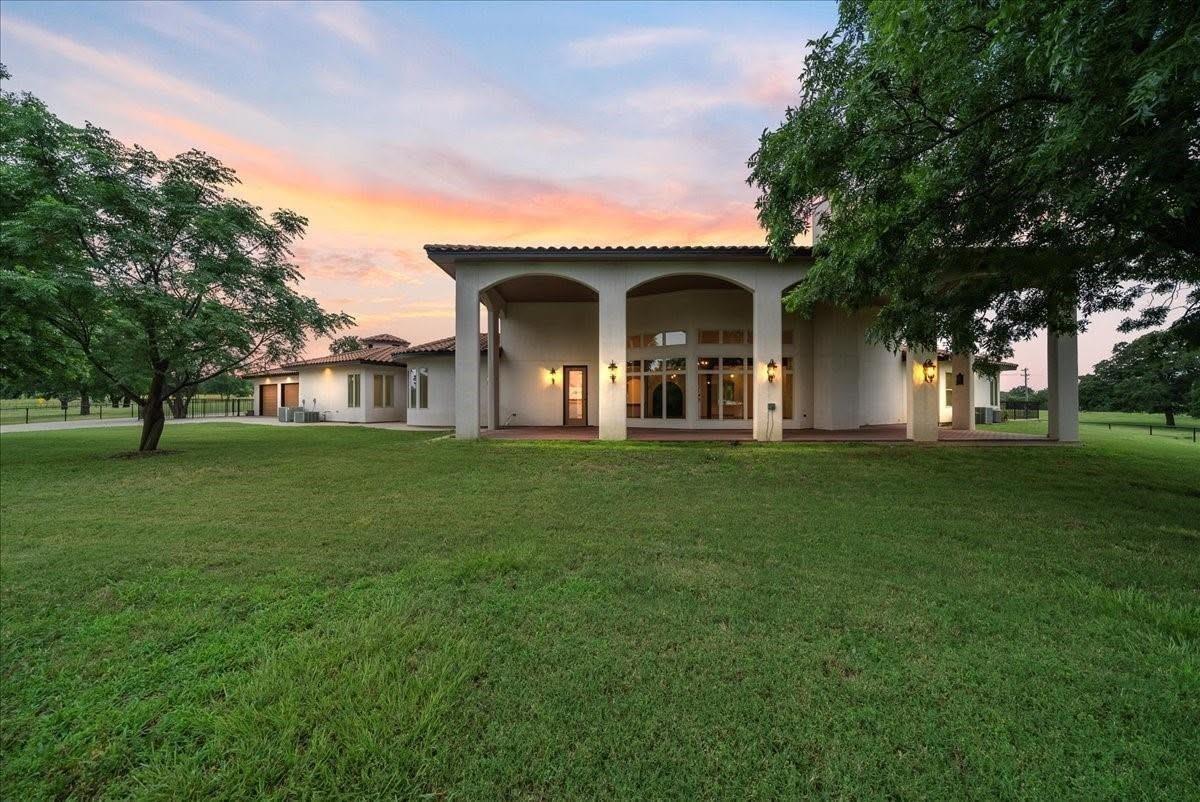 main property photo 19