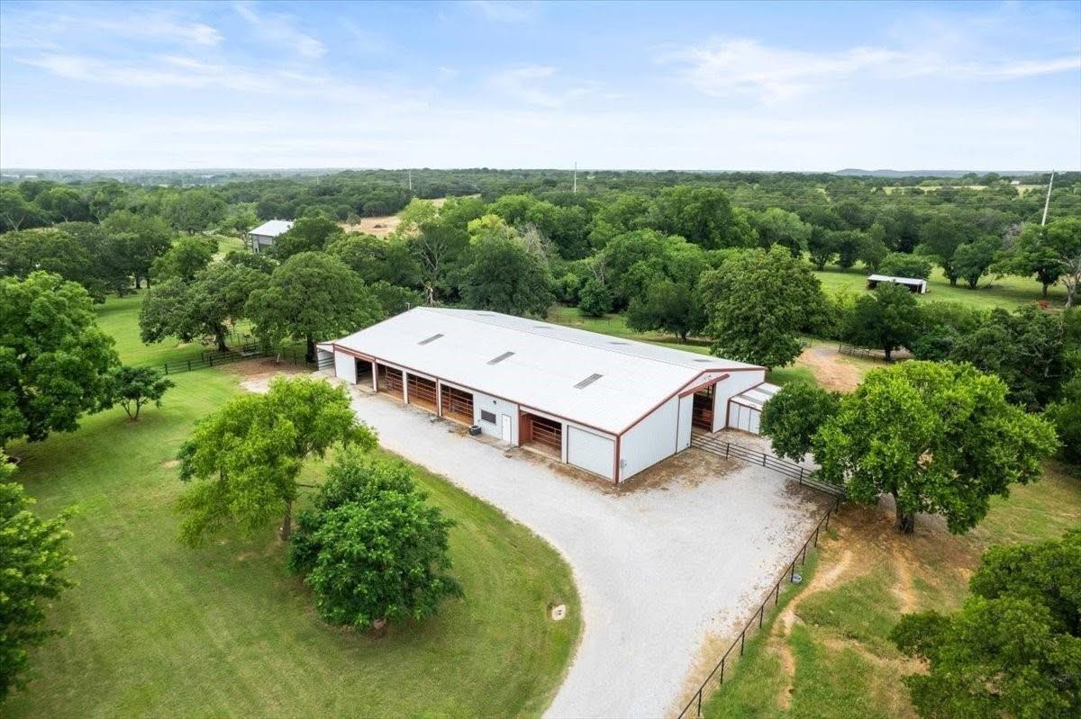main property photo 20