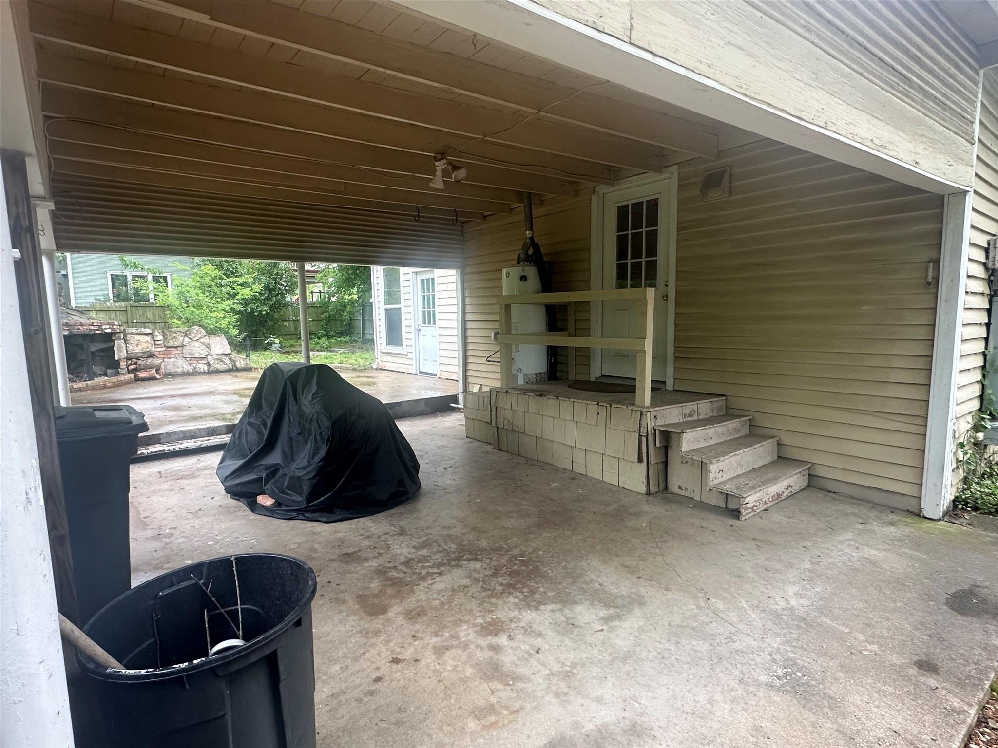 main property photo 20