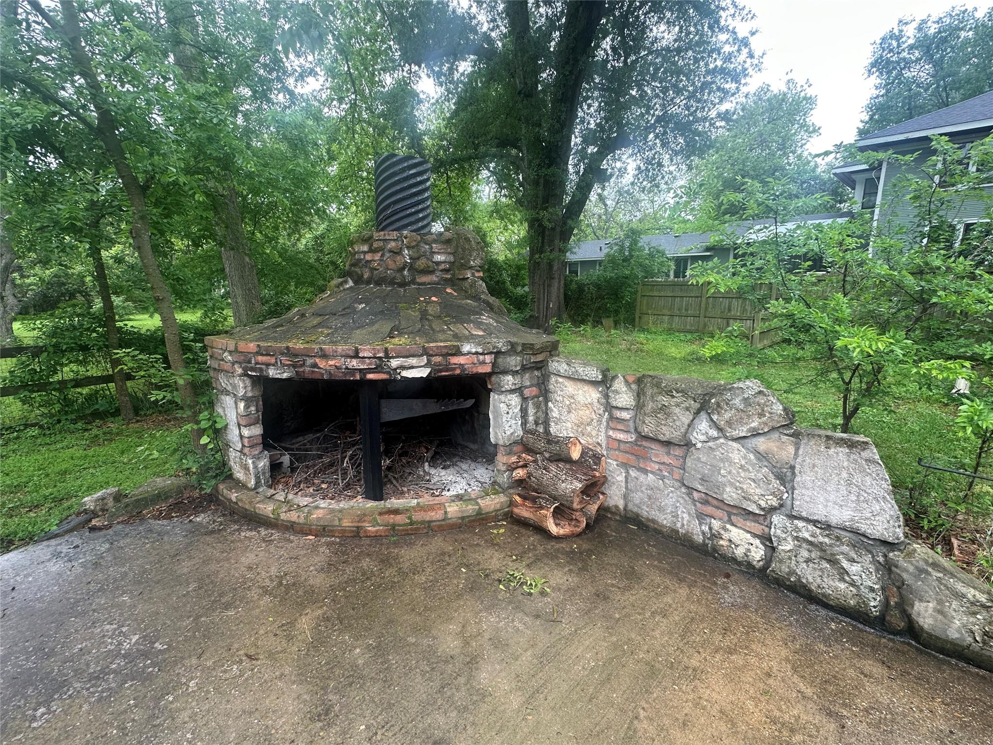 main property photo 22