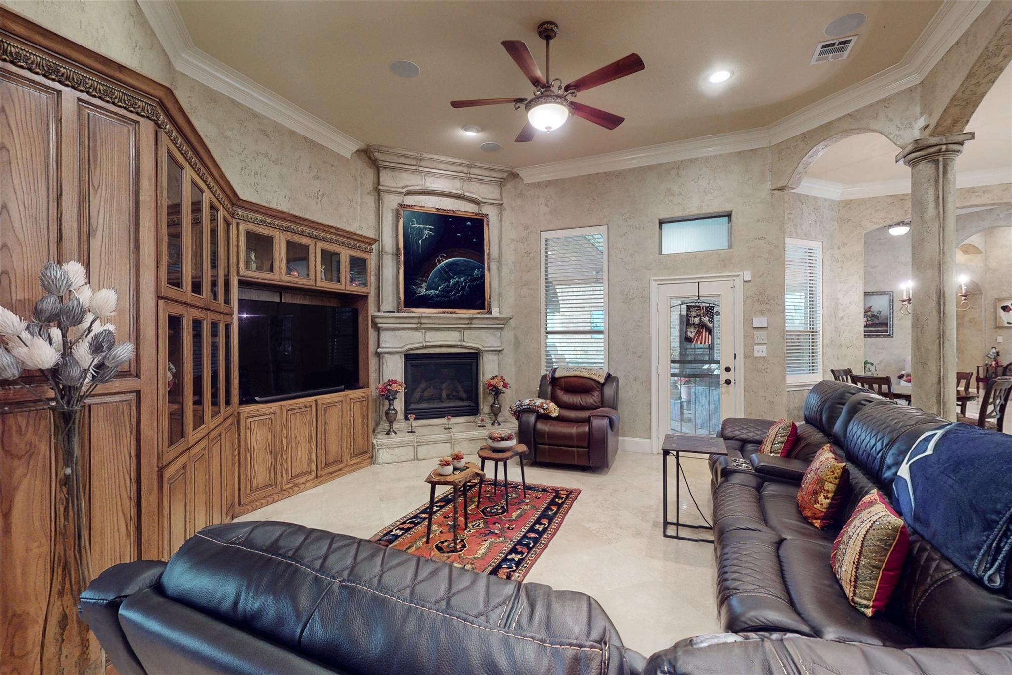 main property photo 15