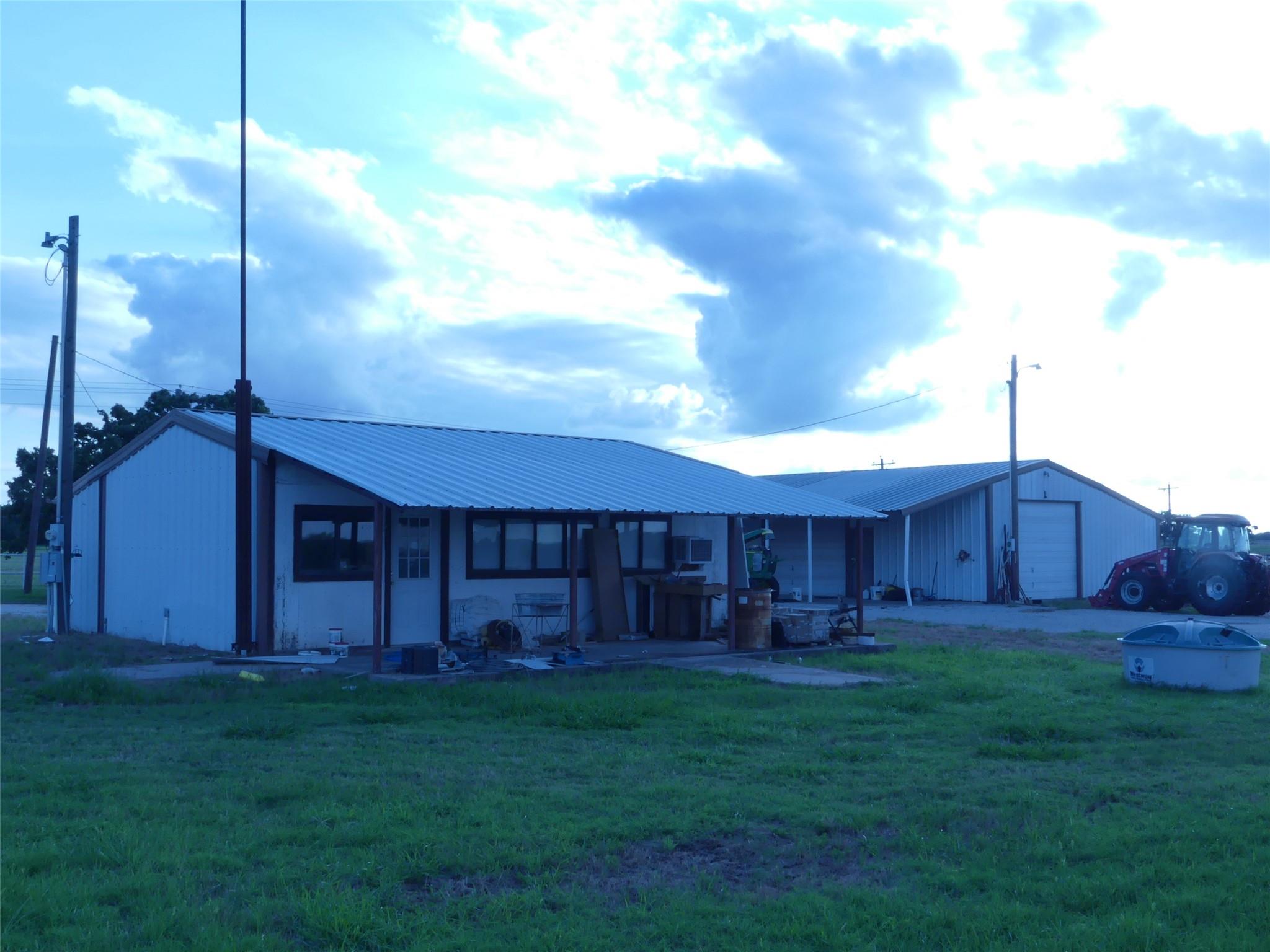 main property photo 26