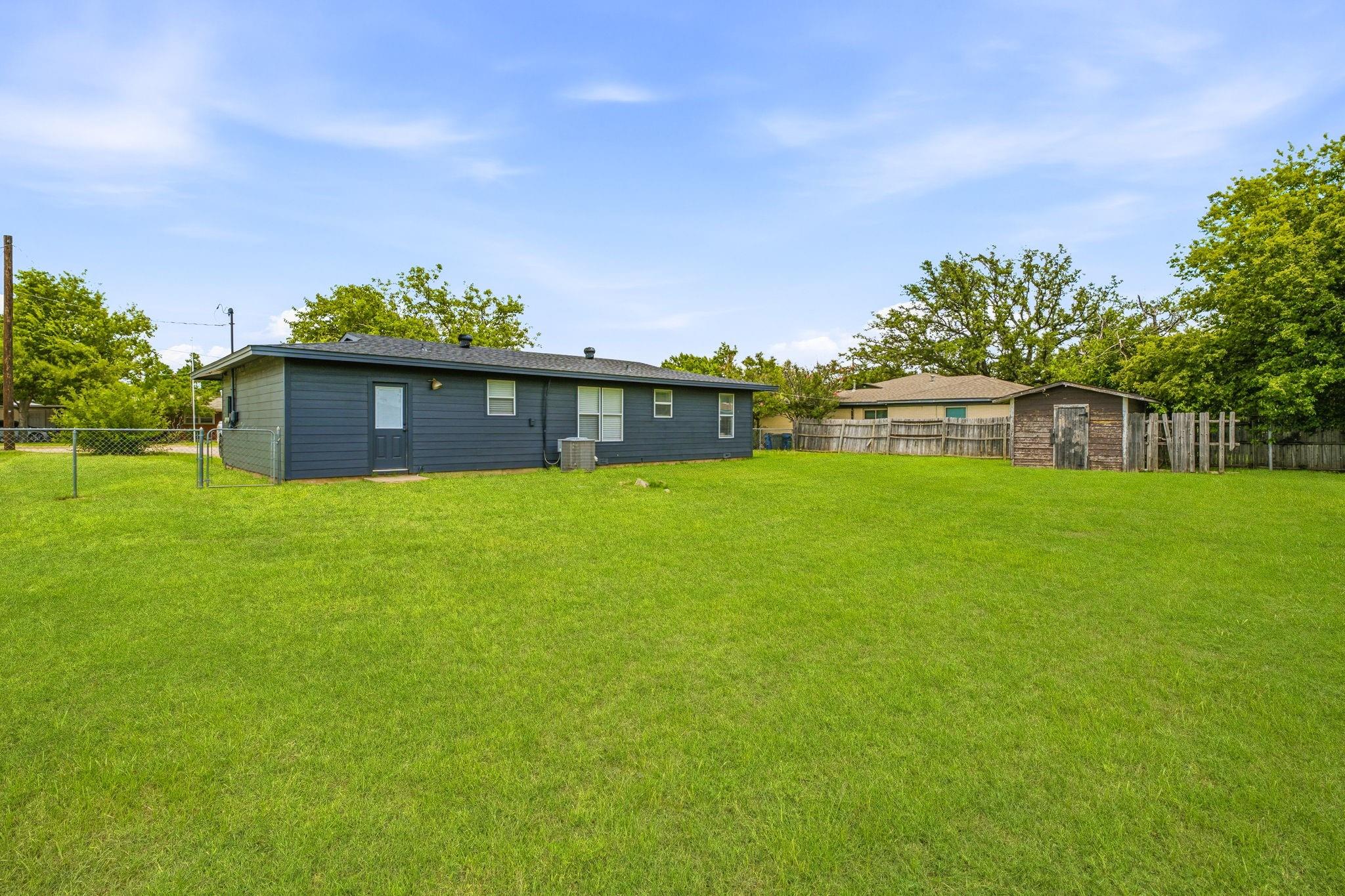 main property photo 19