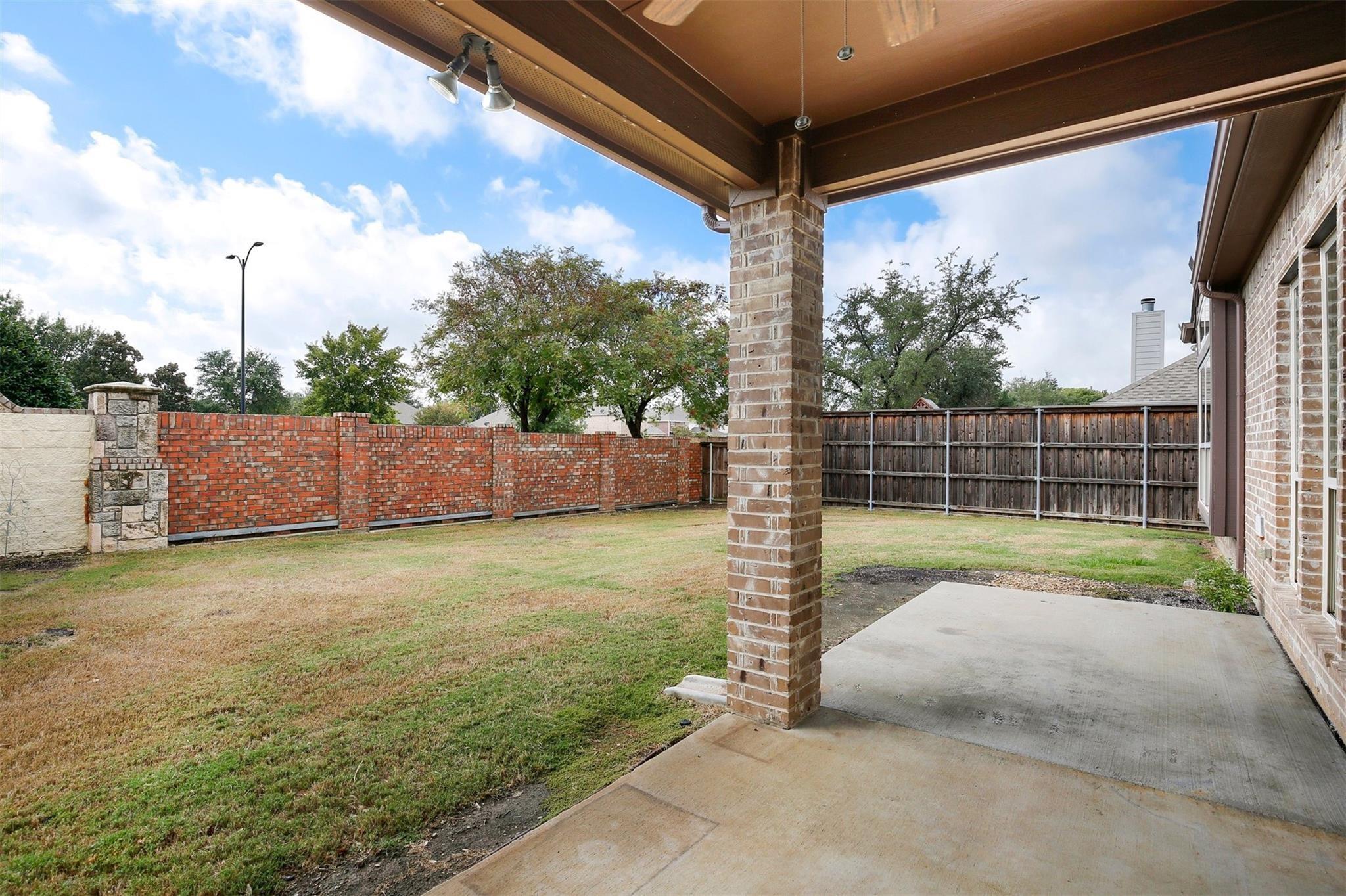 main property photo 32