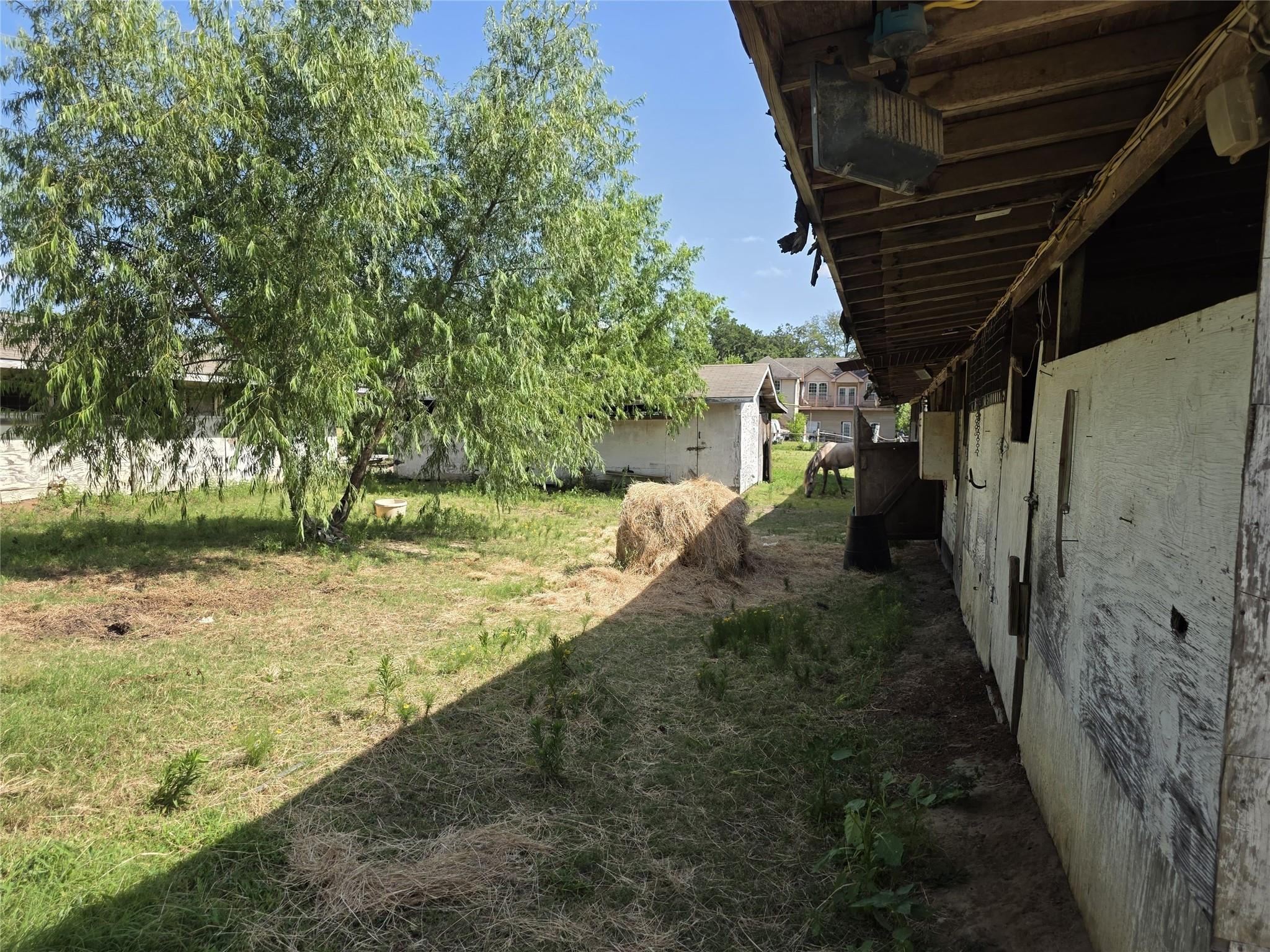 main property photo 19