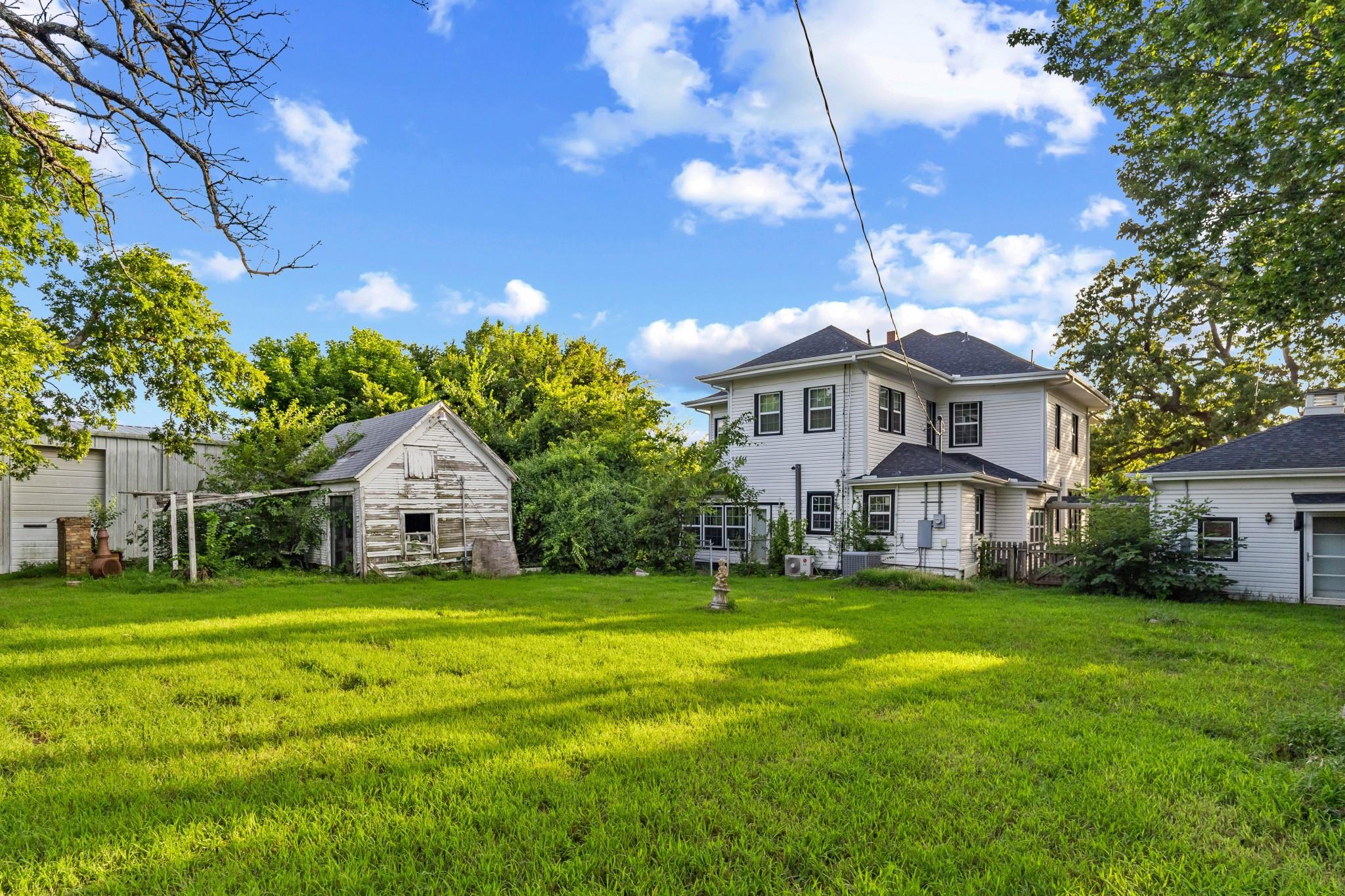 main property photo 37