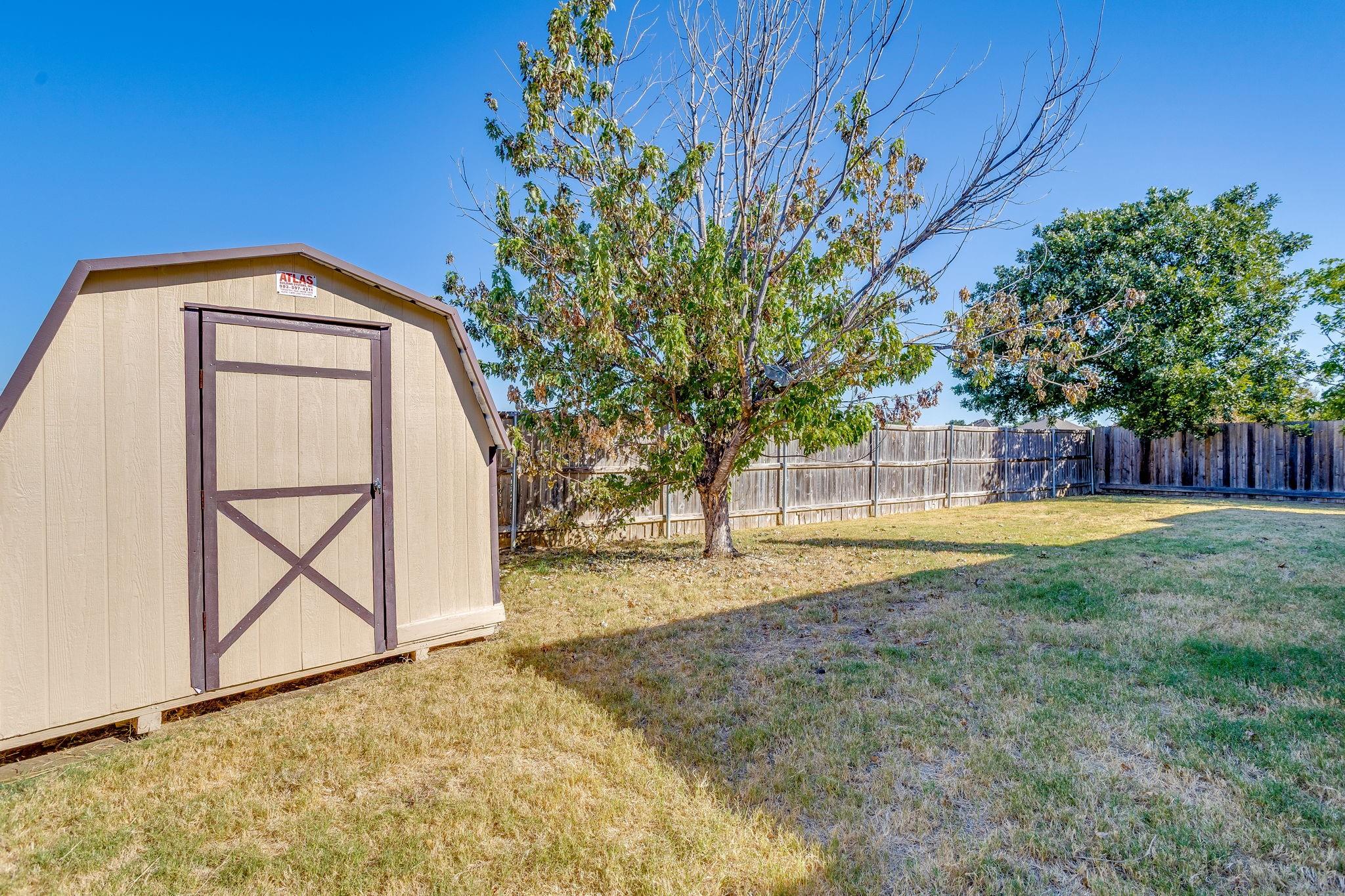 main property photo 23
