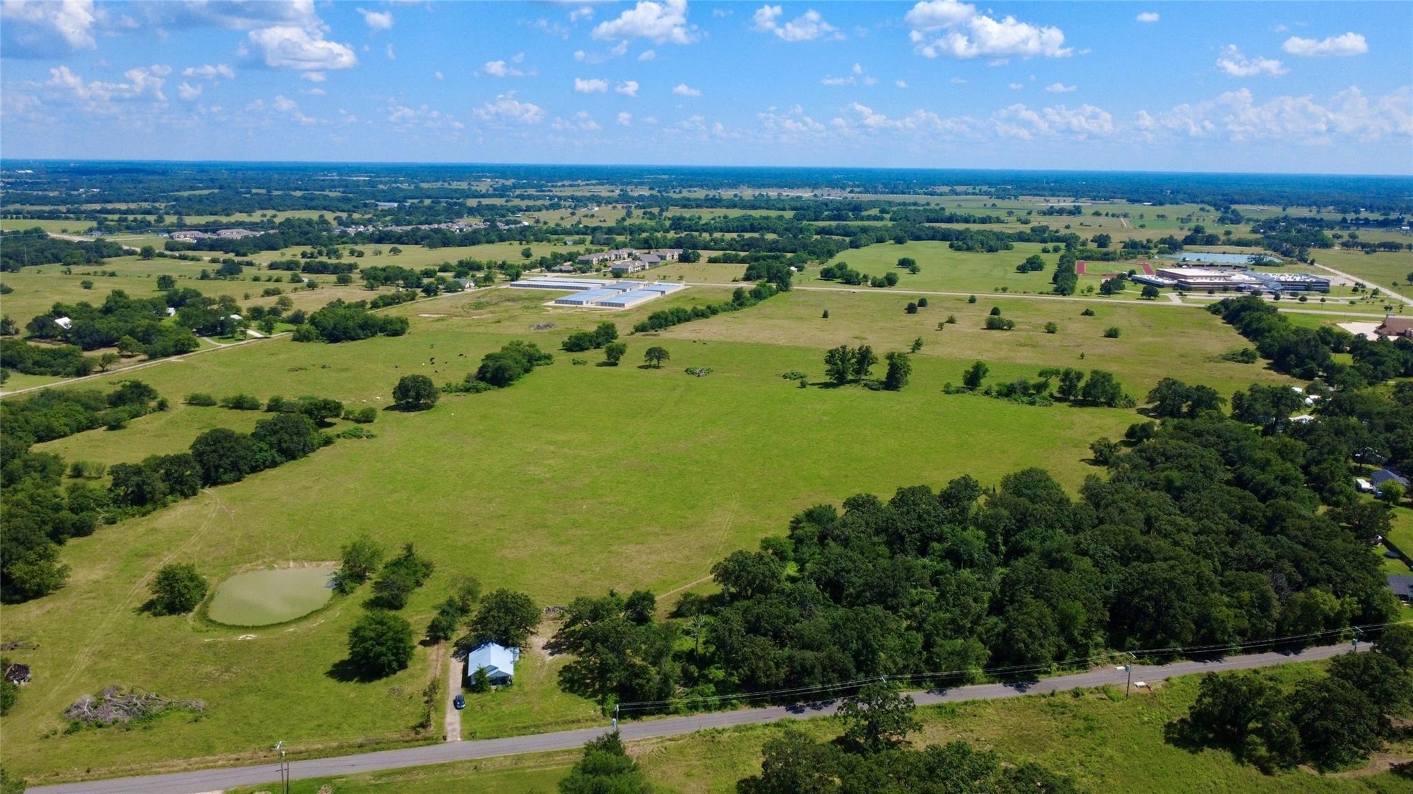 main property photo 14
