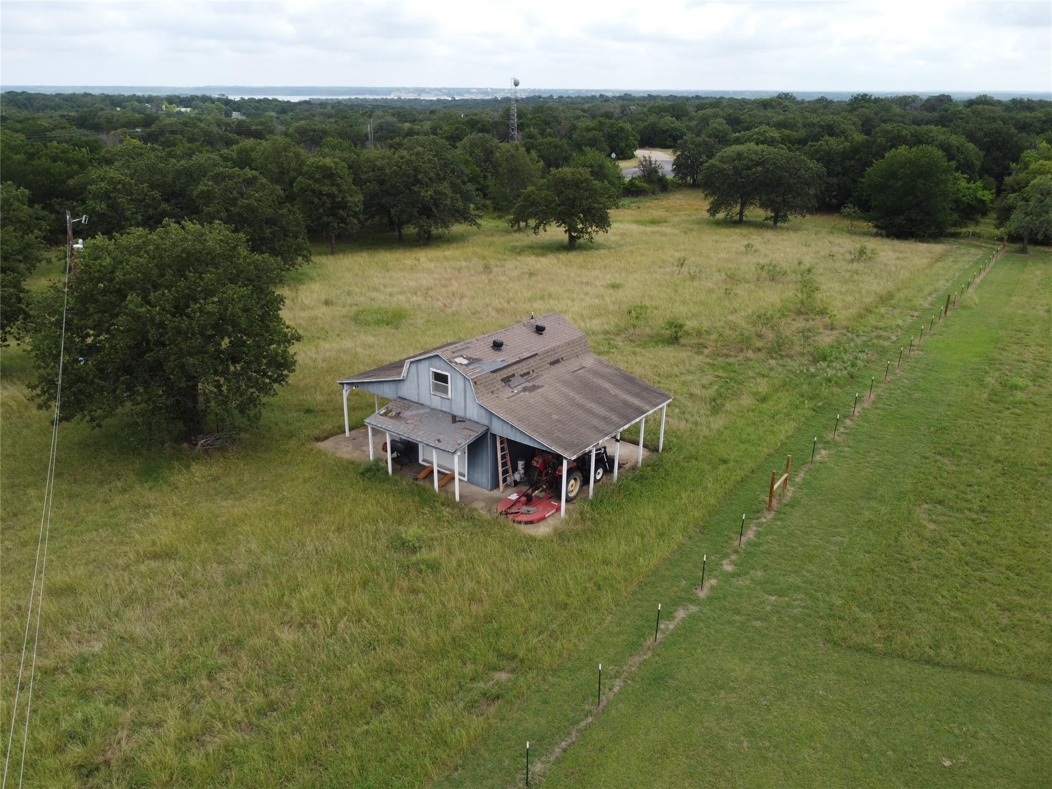 main property photo 18