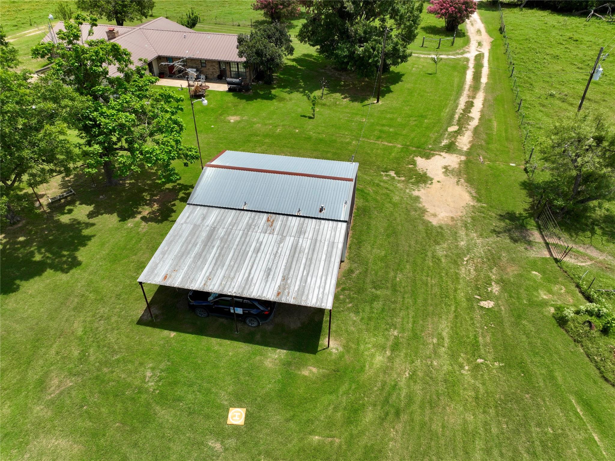 main property photo 6