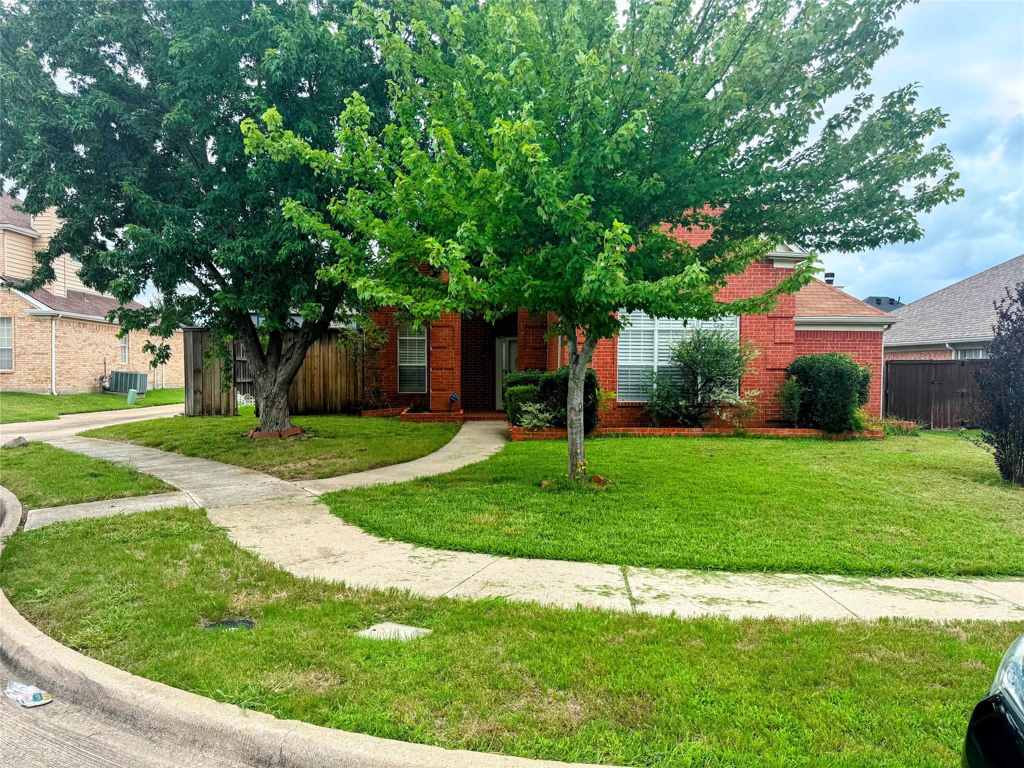 main property photo 23